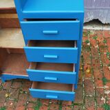 Asymmetrical cabinet