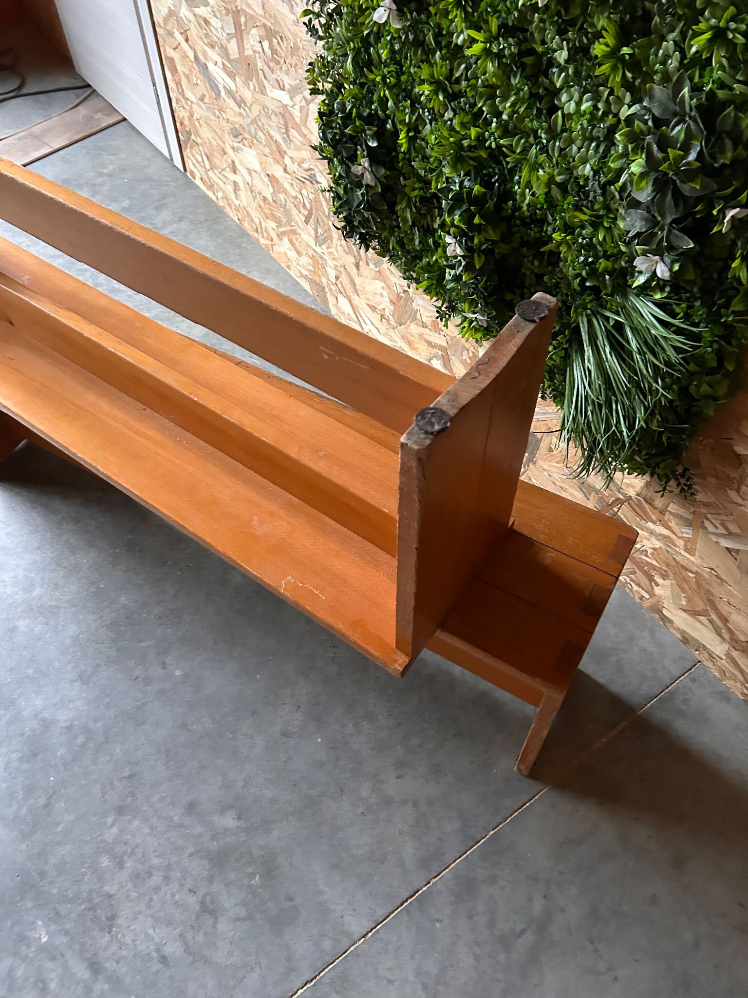 pair of benches the arcs house regain