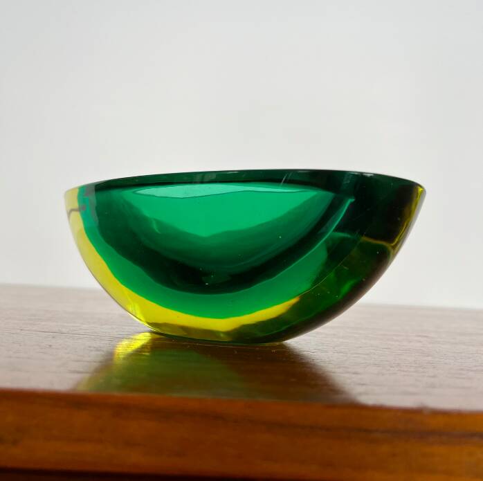 Murano glass ashtray att. Flavio Poli