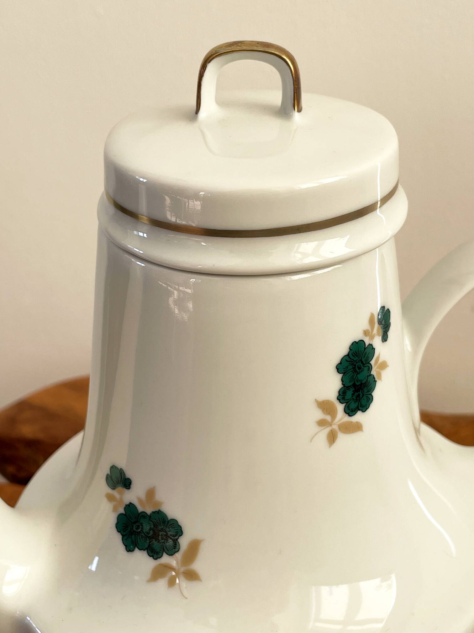 Henneberg 1777 Coffee Pot with Green and Golden Flower Motif, GDR East German Porcelain