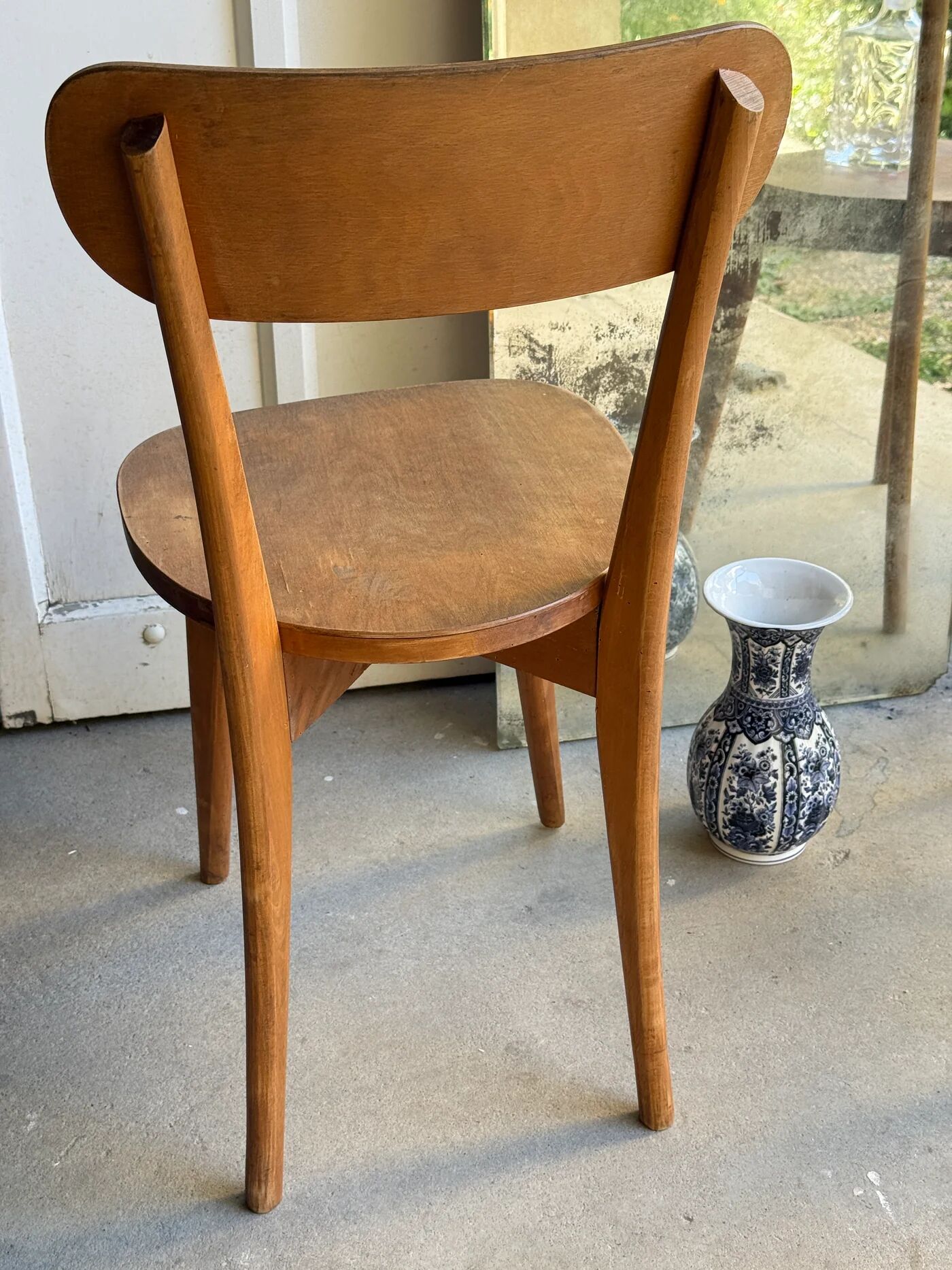 Paire de chaises en bois brut