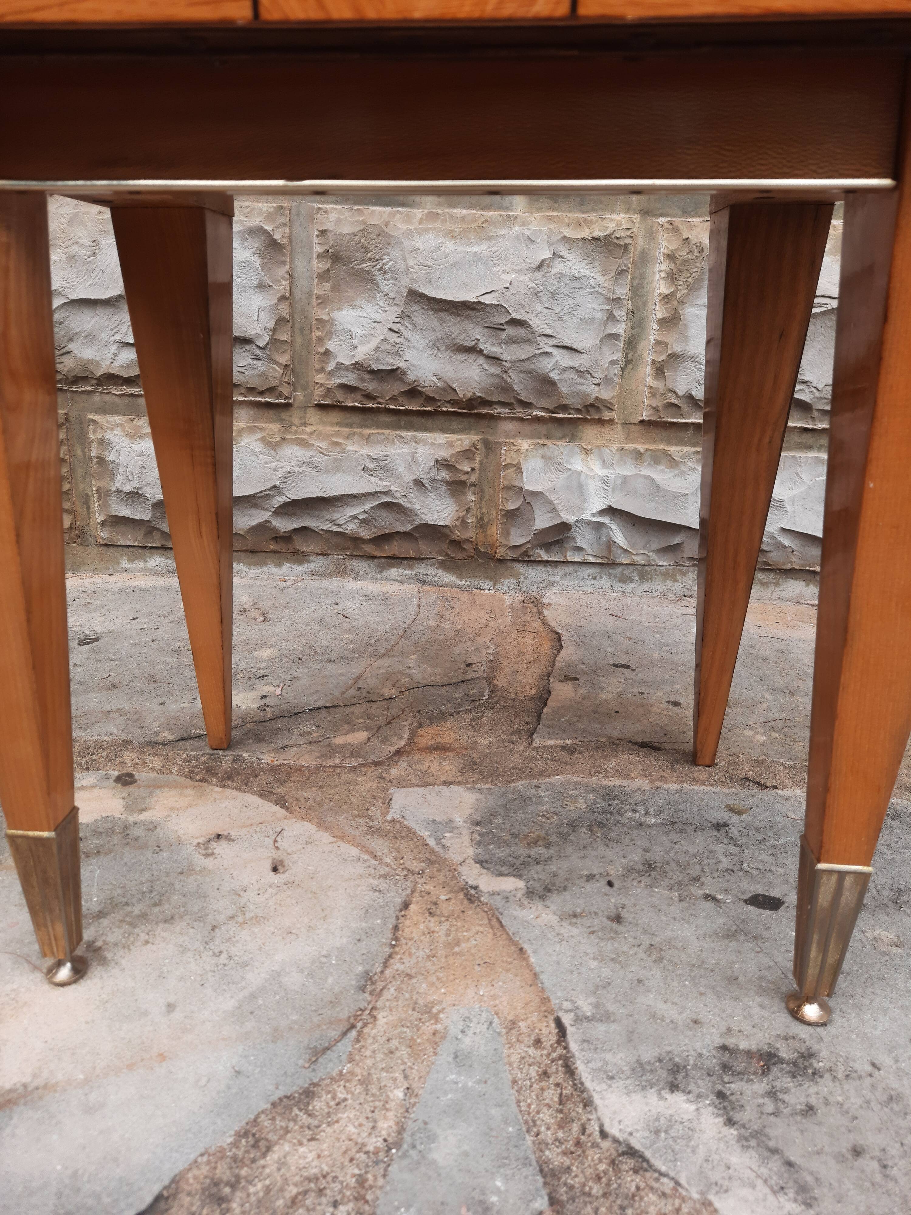 Bedside table in veneer varnished wood