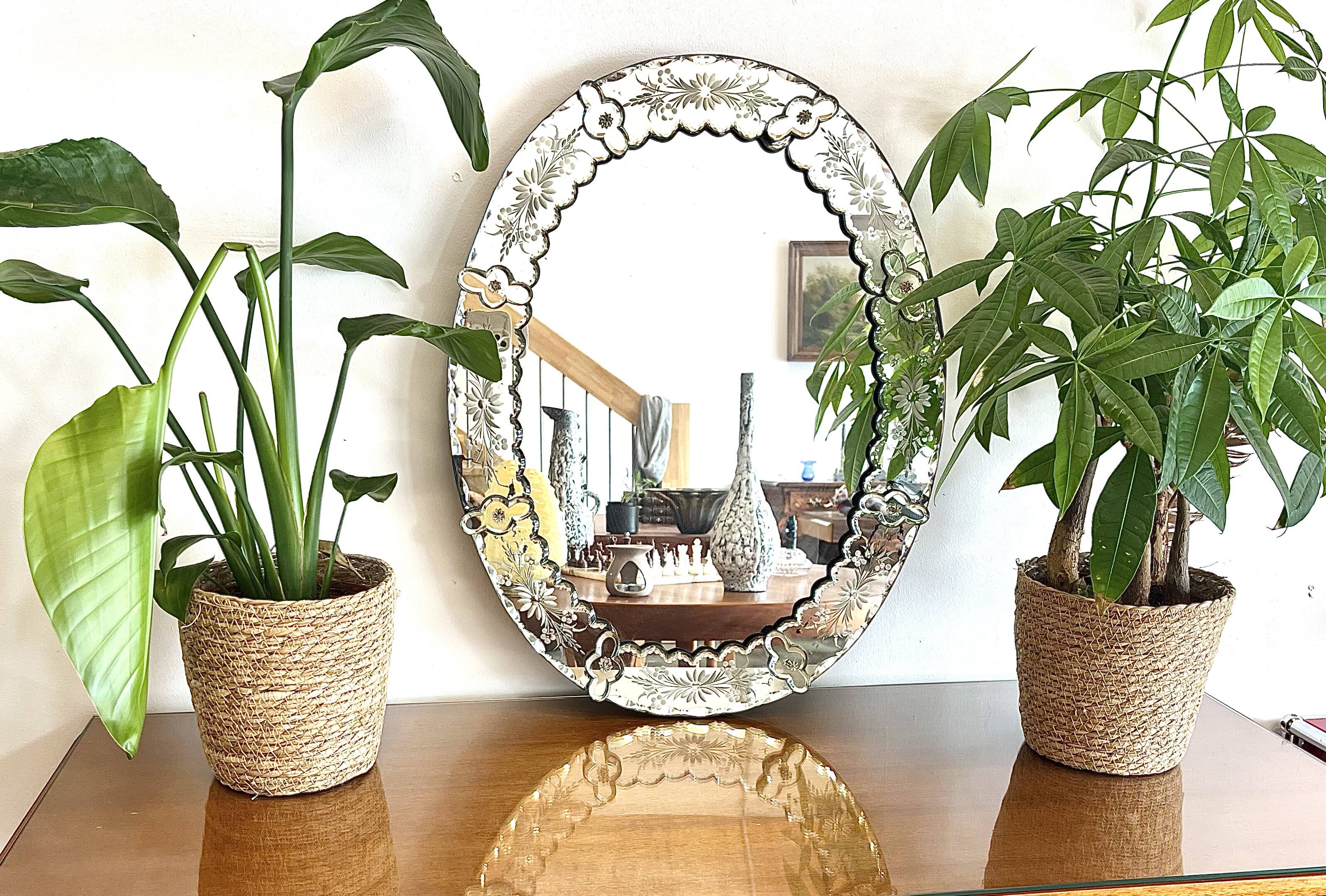 1950s Oval Venetian Glass Mirror - 636008