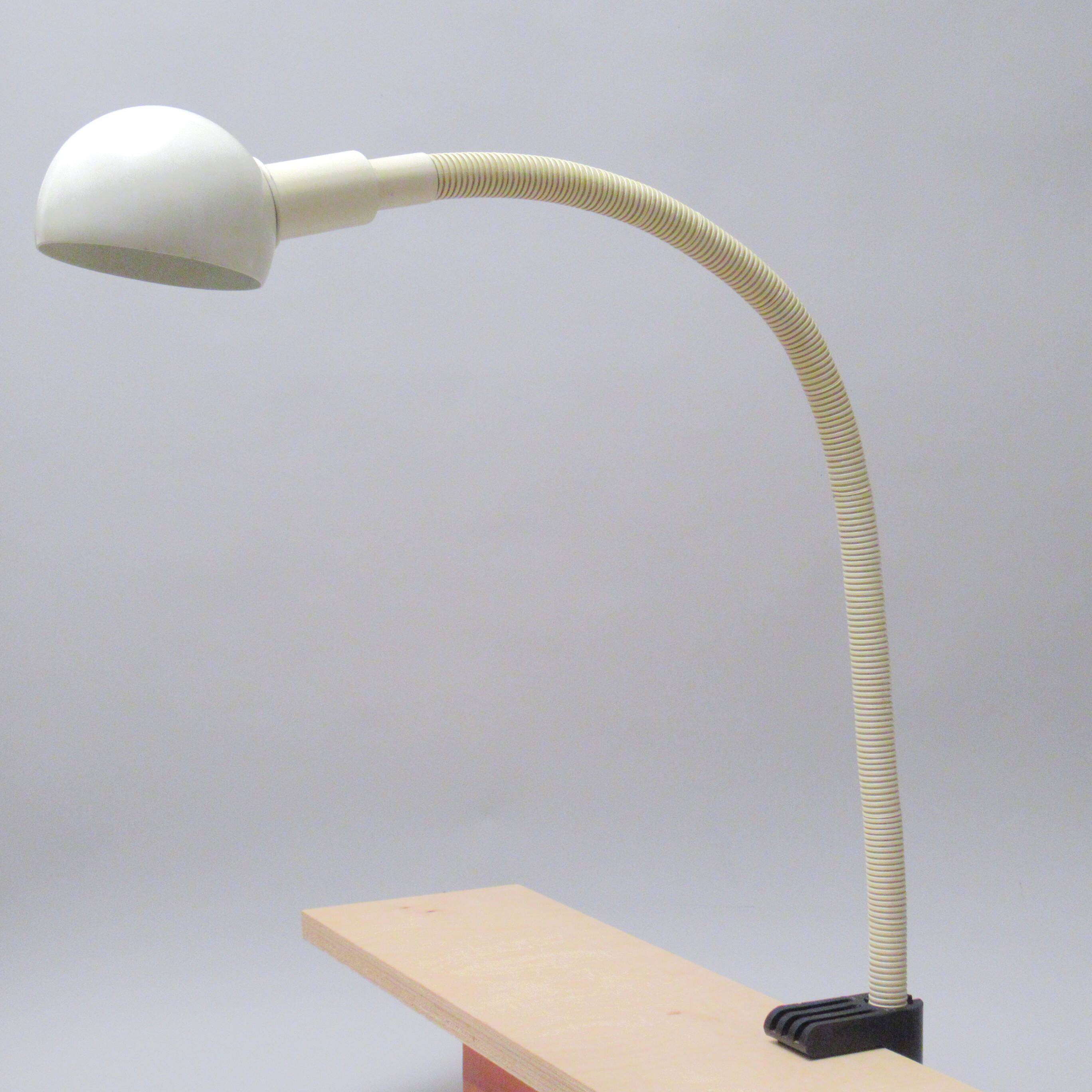 Hebi cream desk lamp Isao Hosoe Valenti