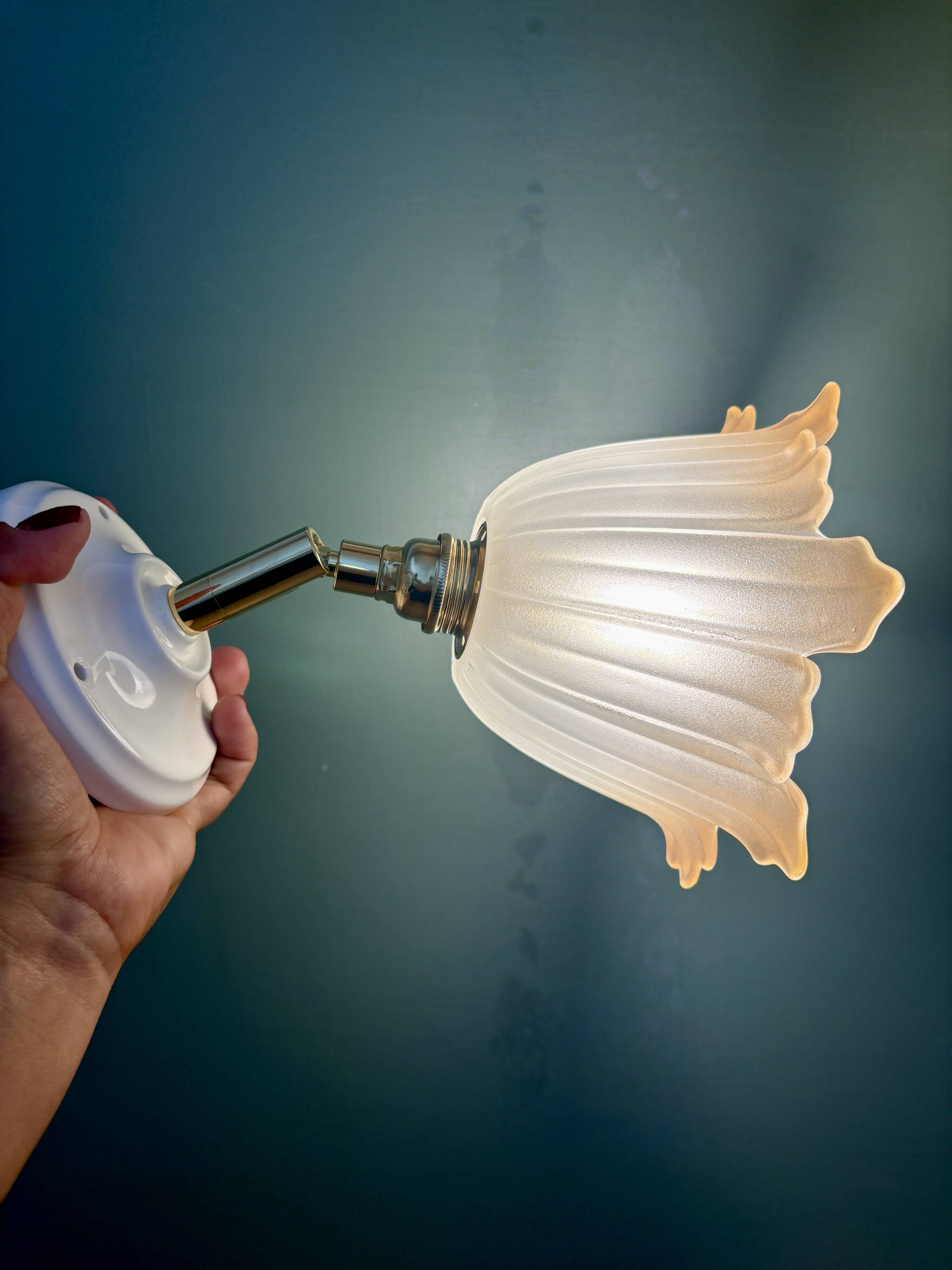 Vintage tulip wall lamp in white and brown frosted glass