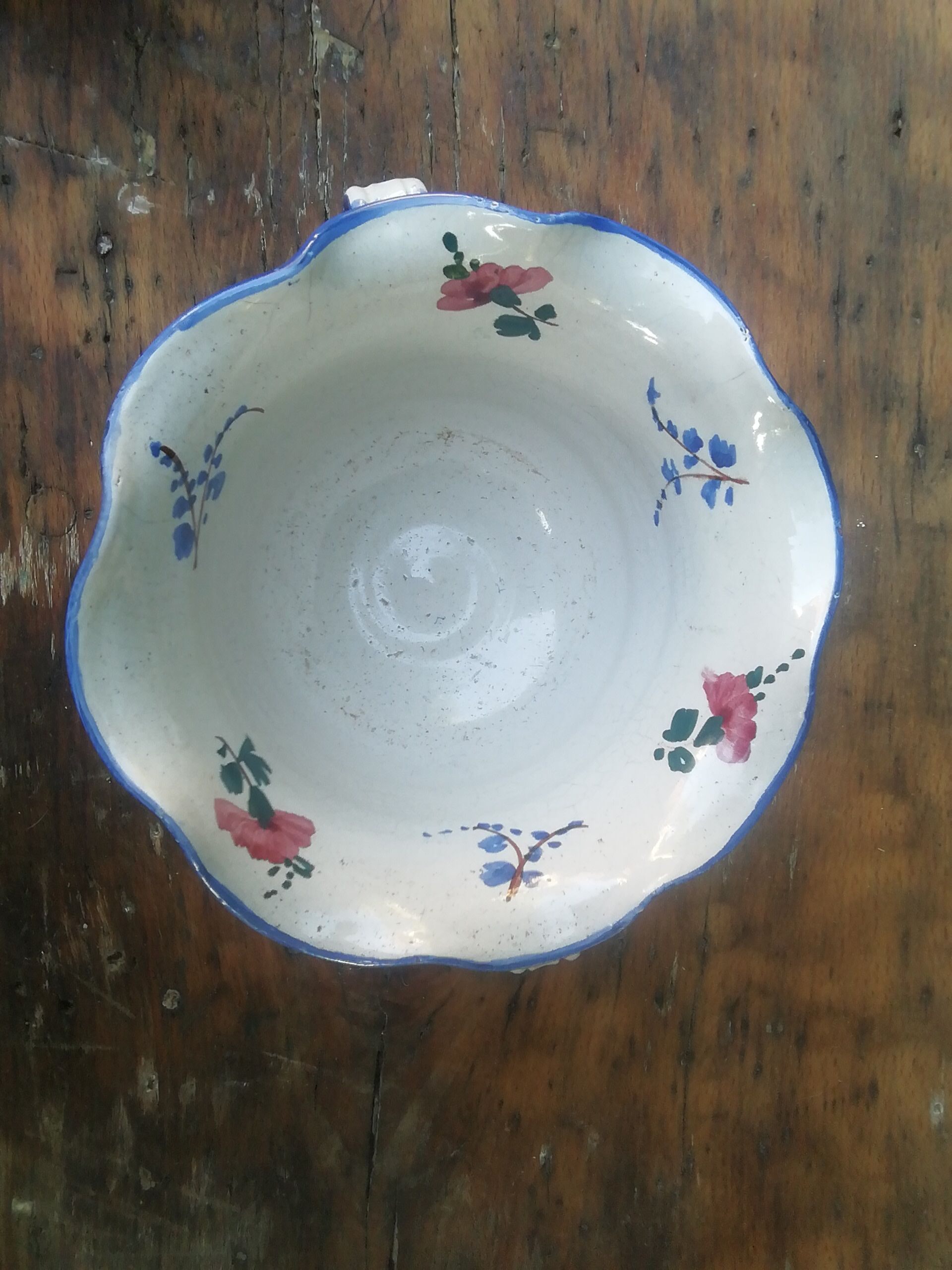 Ancient italue container