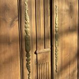 Armoire en merisier massif