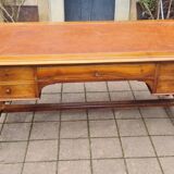 large Louis Philippe desk in walnut from the 19th century