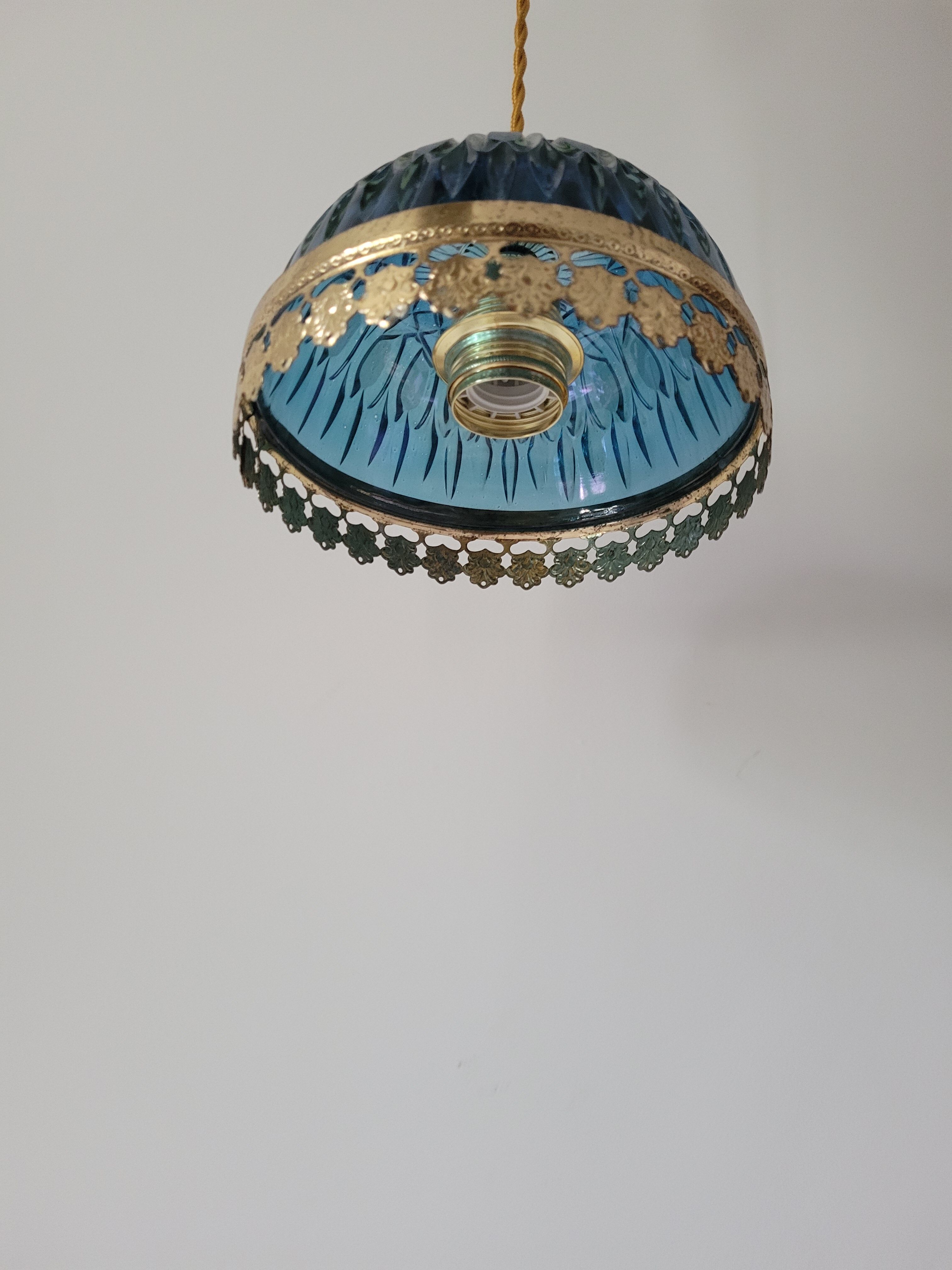 Blue glass suspension