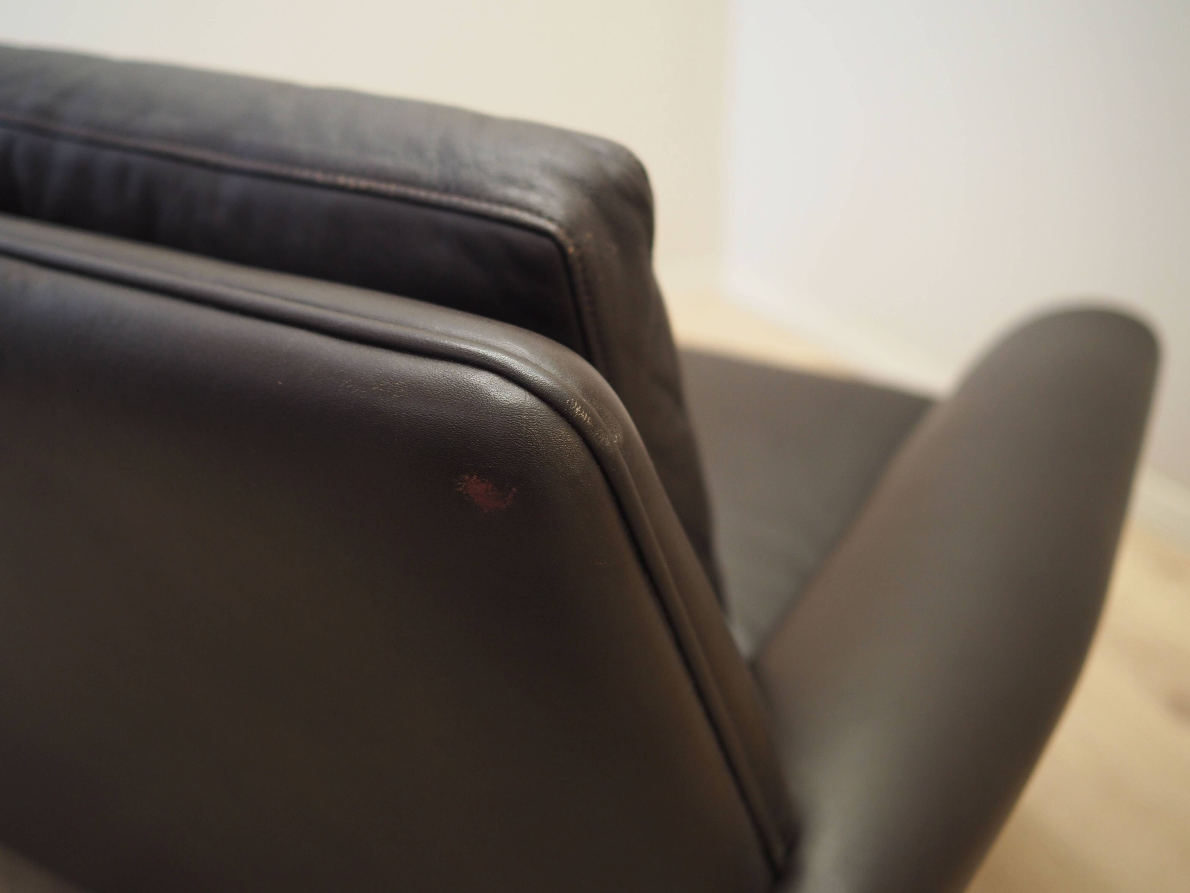 Brown leather sofa, Danish design, 1960s, designer: Aage Christiansen