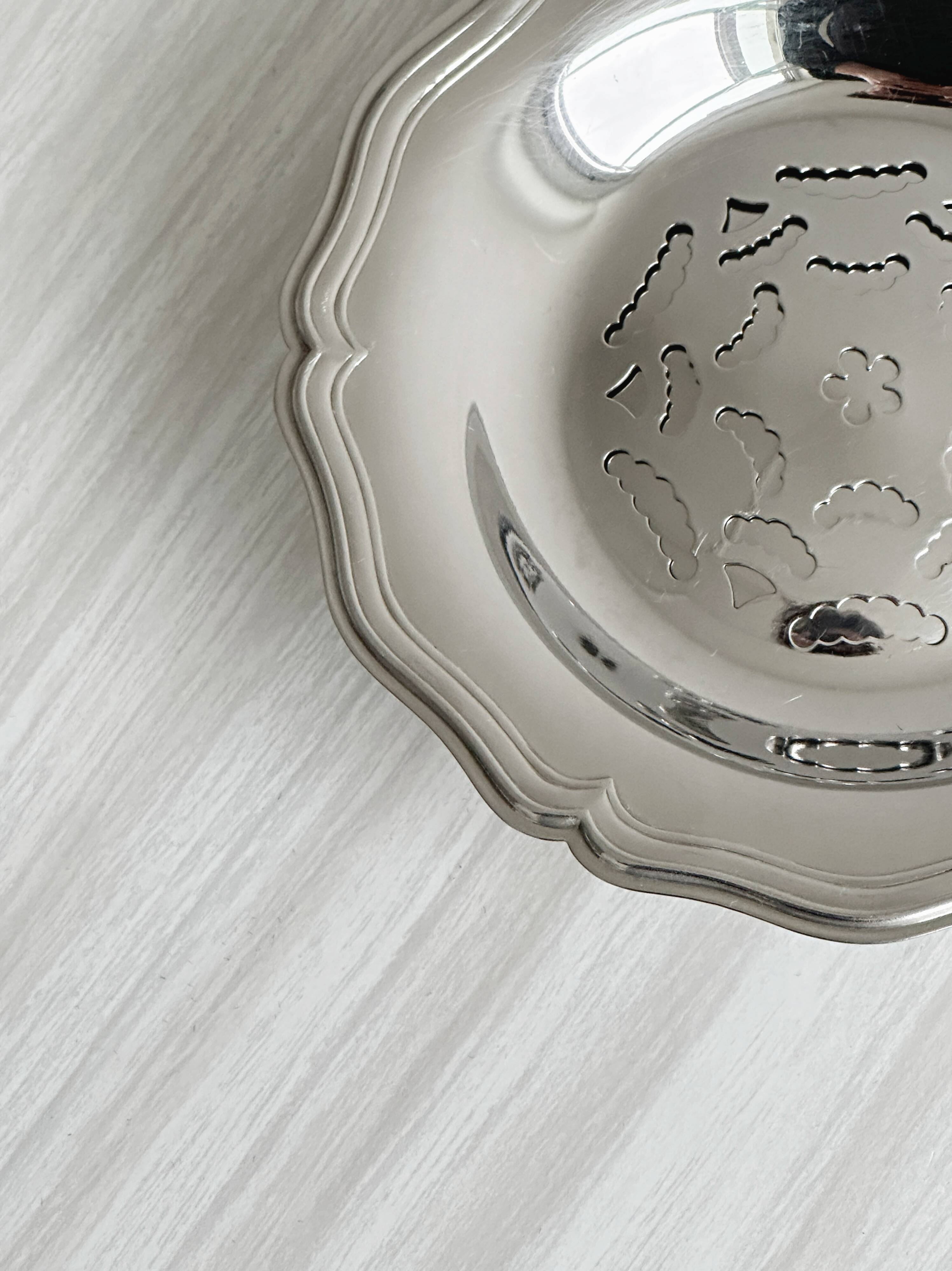 Shiny metal butter dish Coquillor