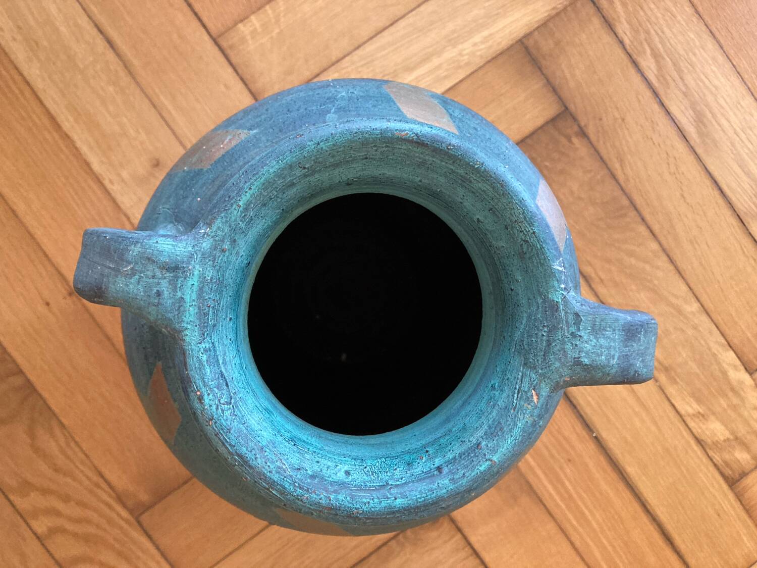 Turquoise terracotta jar