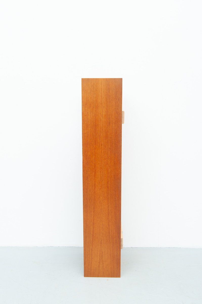 Étagère murale en bois de cerisier par Walter Wirz pour Wilhelm Renz, années 1960.