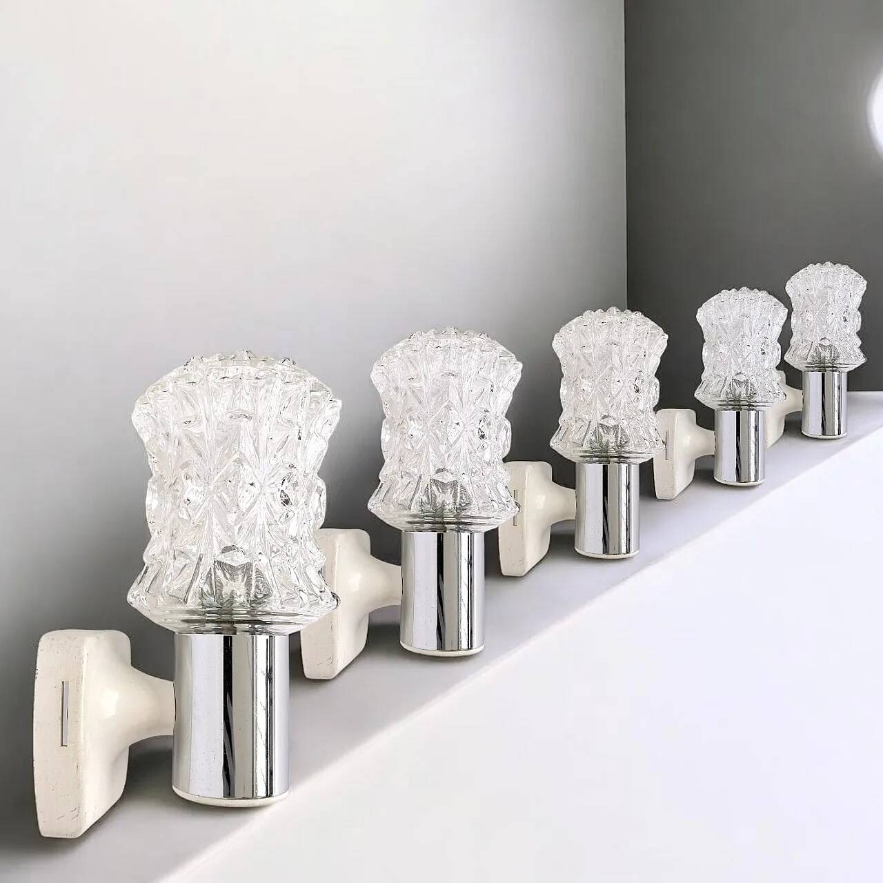 Vintage Targetti Sankei wall lights, 1960s. Lot of five wall lights.