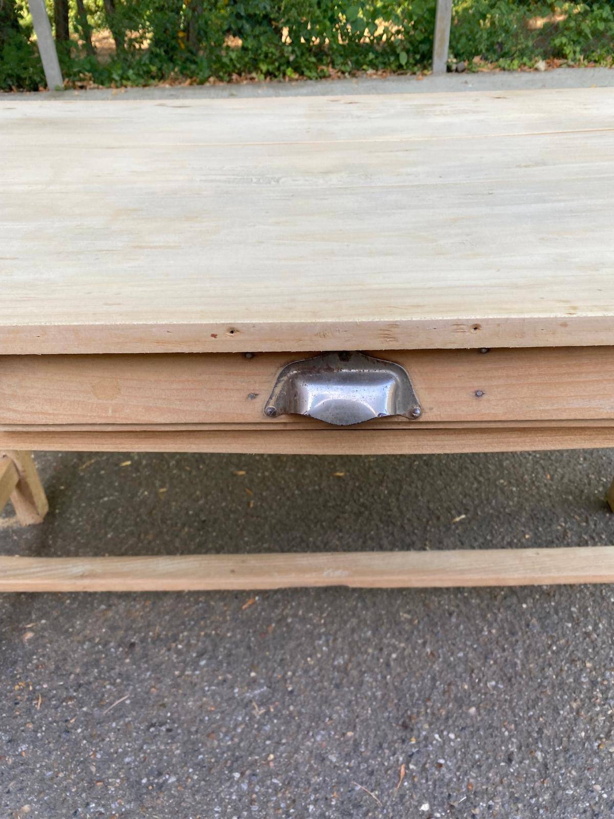 Parisian desk from the 1940s stripped to raw solid wood, 120cm.