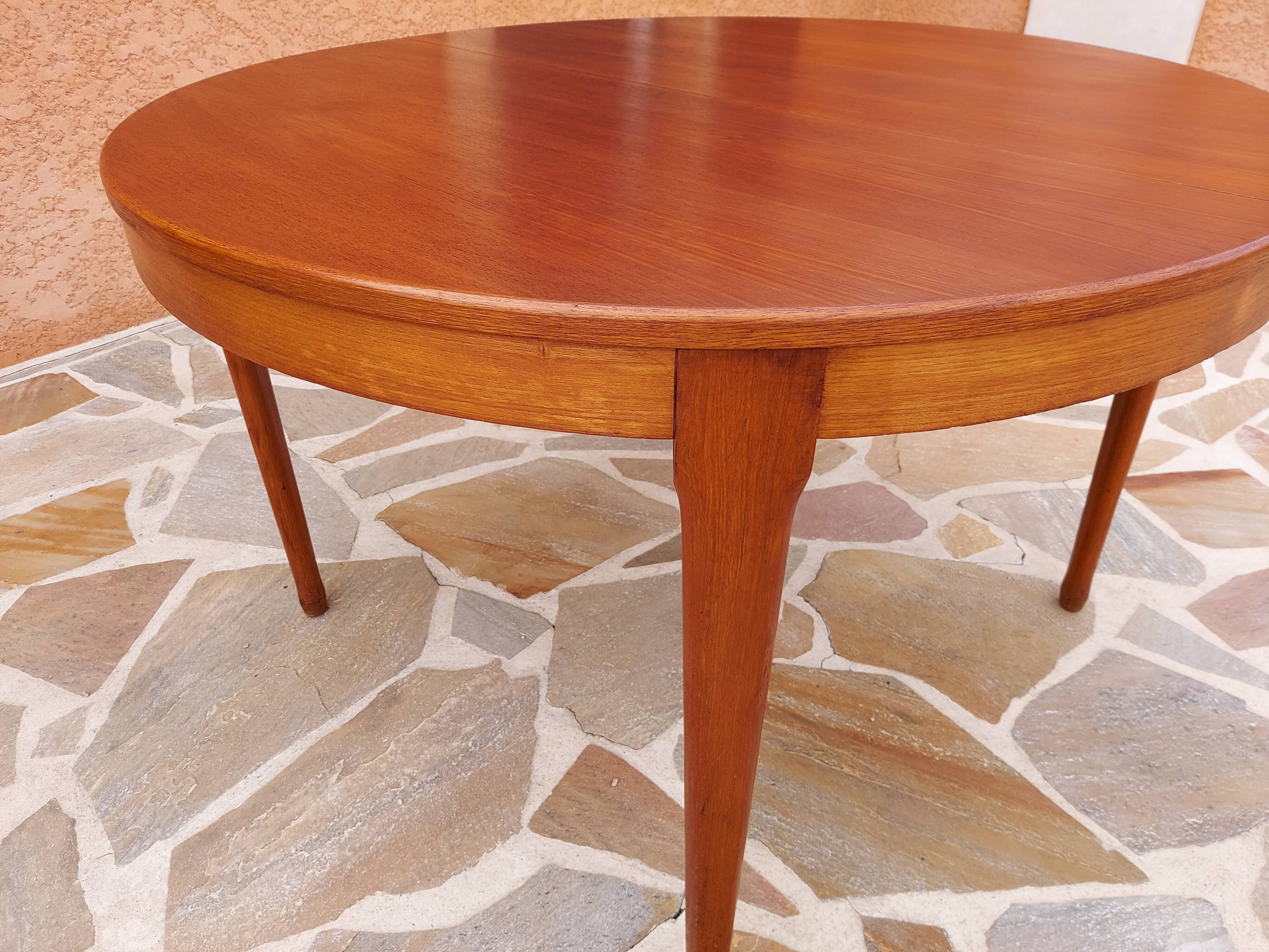 Extendable round table Teak by Tricoire & Vecchione for TV cabinet Paris 1960