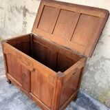 Former Louis XV style wedding box
