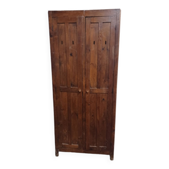 Armoire parisienne