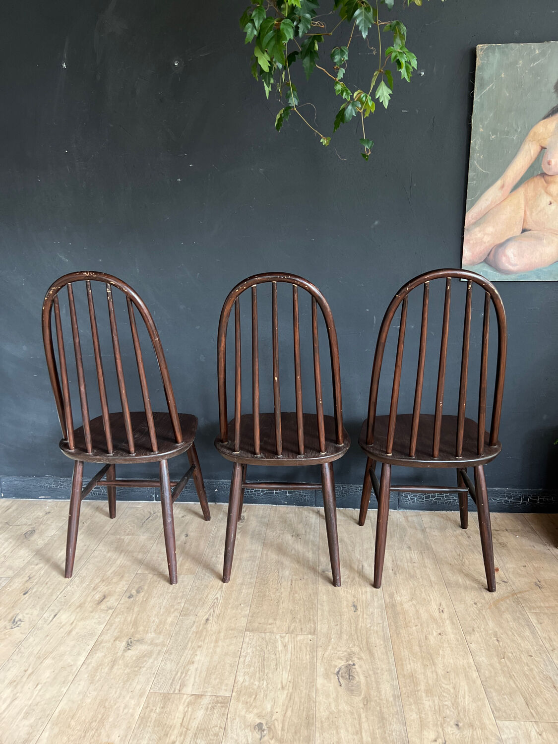 Trois chaises vintage
