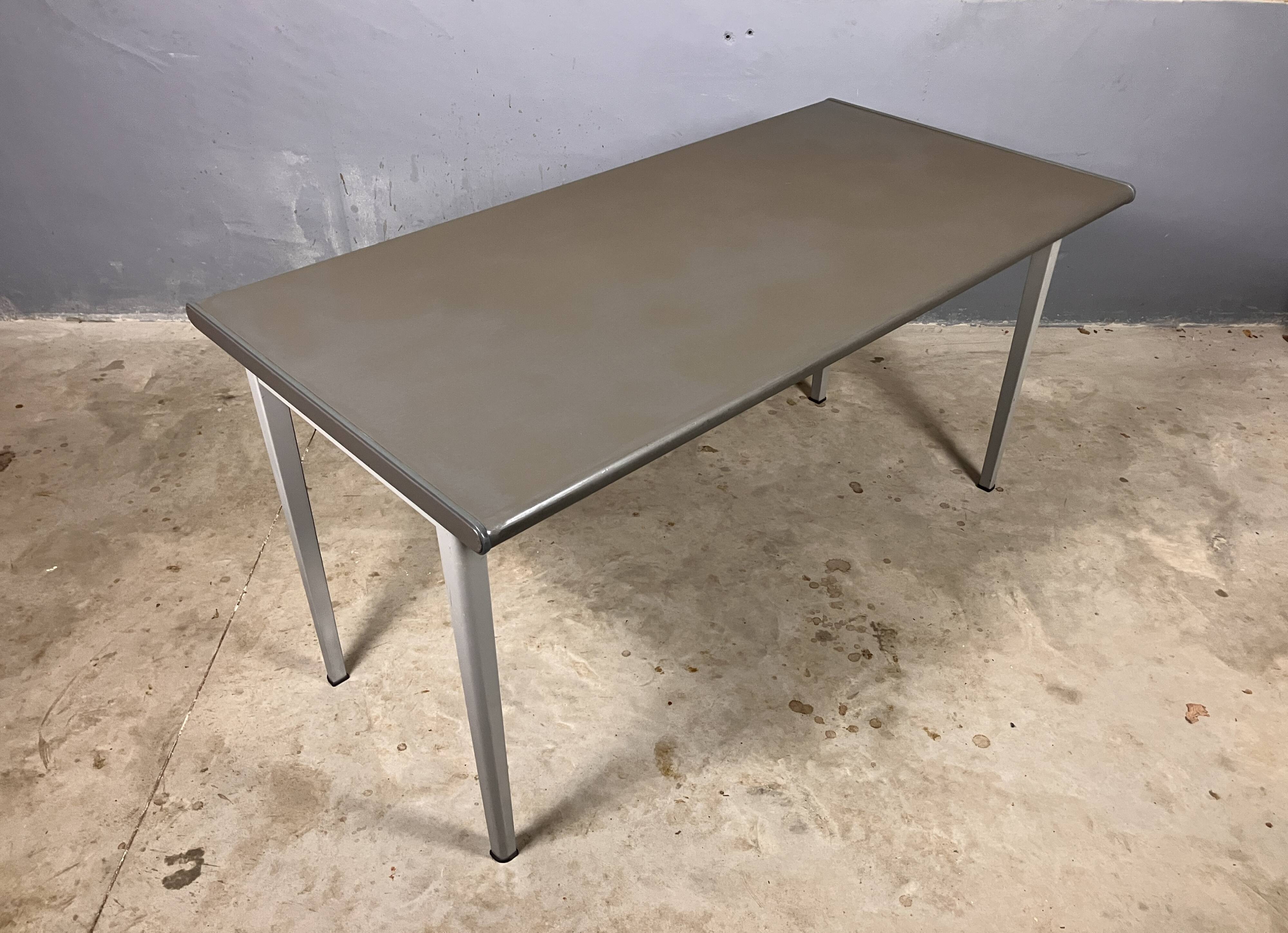 Gispen 7800 series Desk Table Kleurodesk