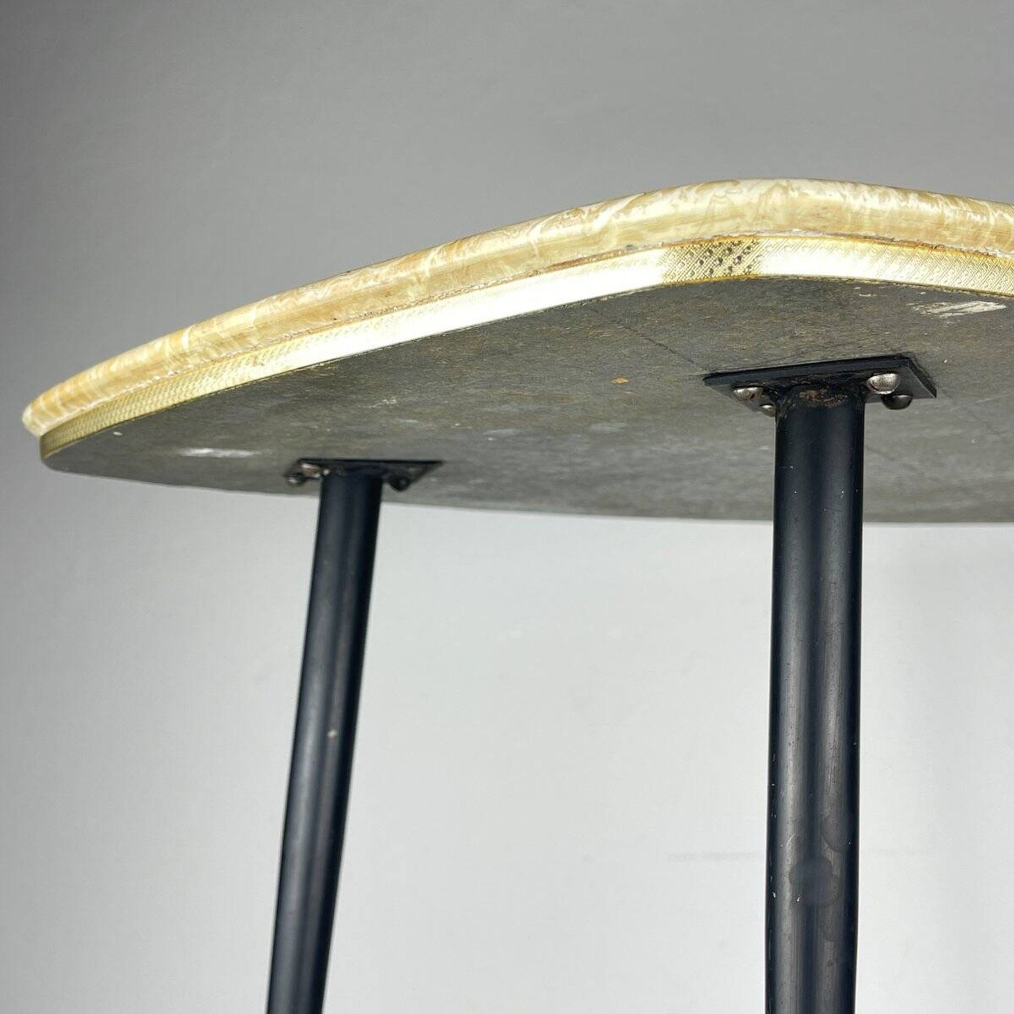Mid-century modern Italian coffee table, 1950s.