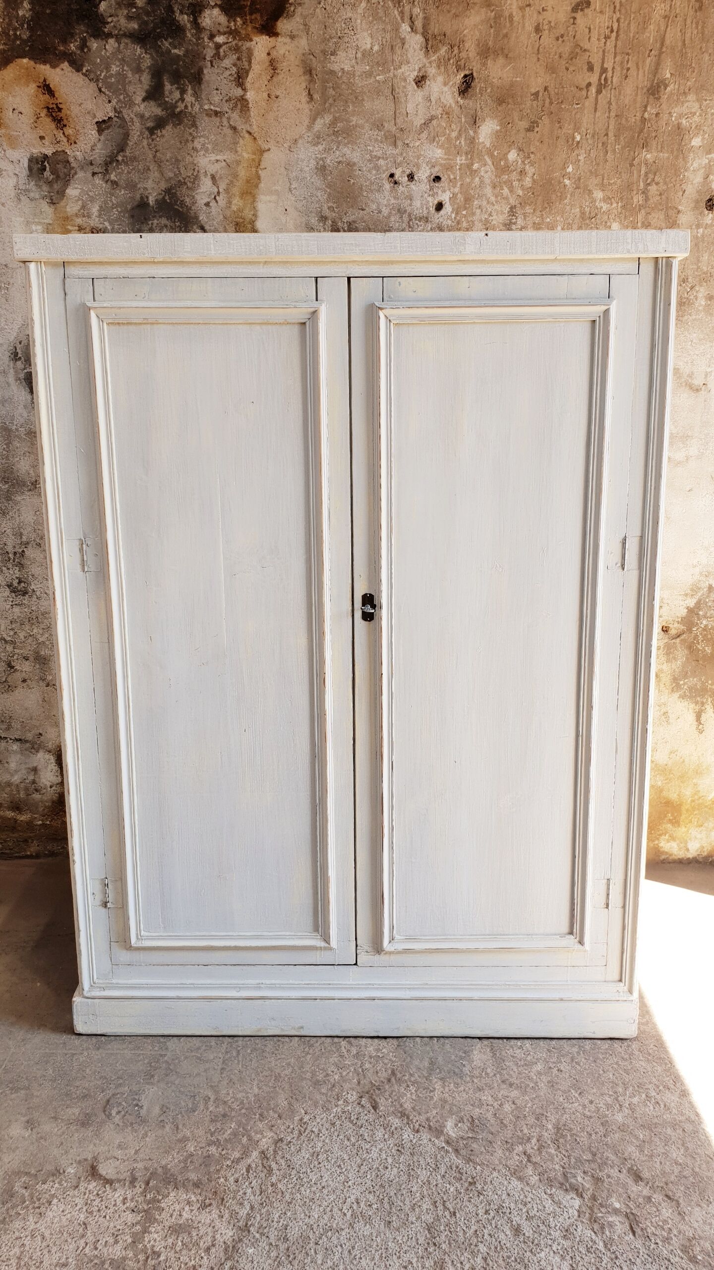 Armoire ancienne