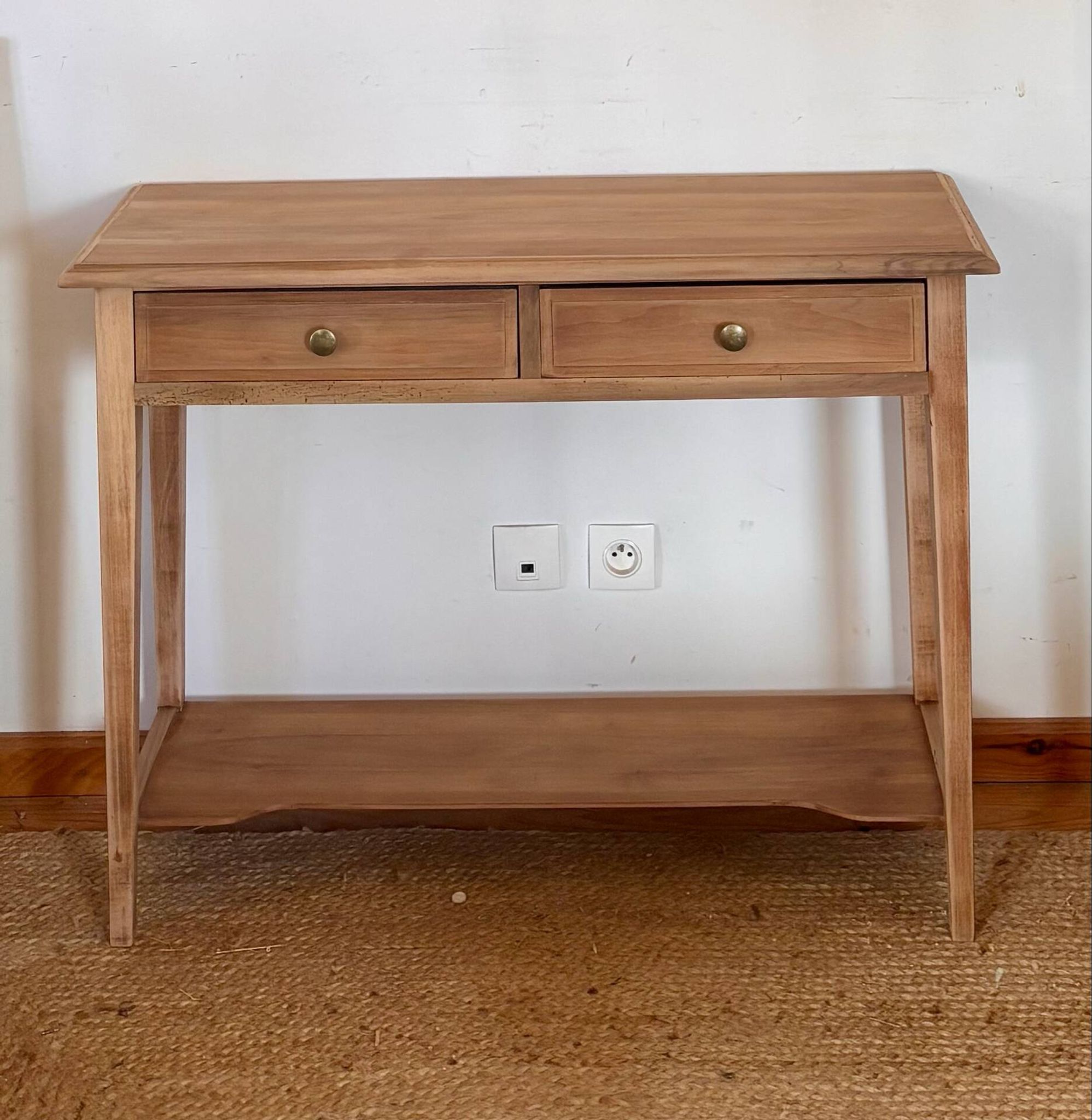 Old solid wood console with 2 drawers.