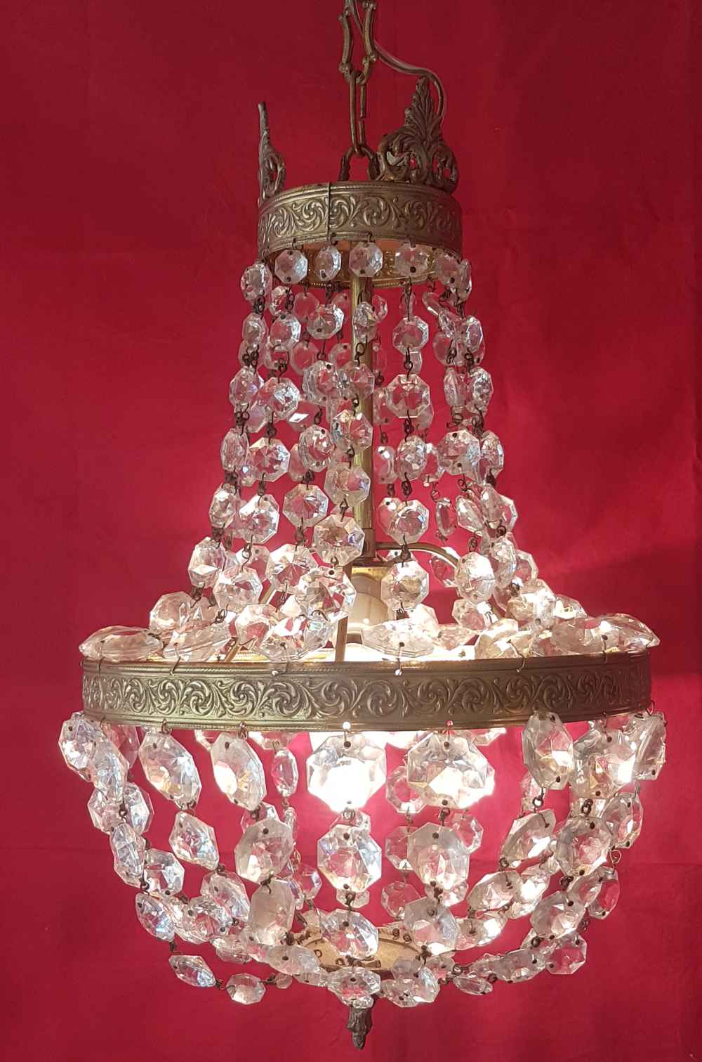 Balloon chandelier with stamps