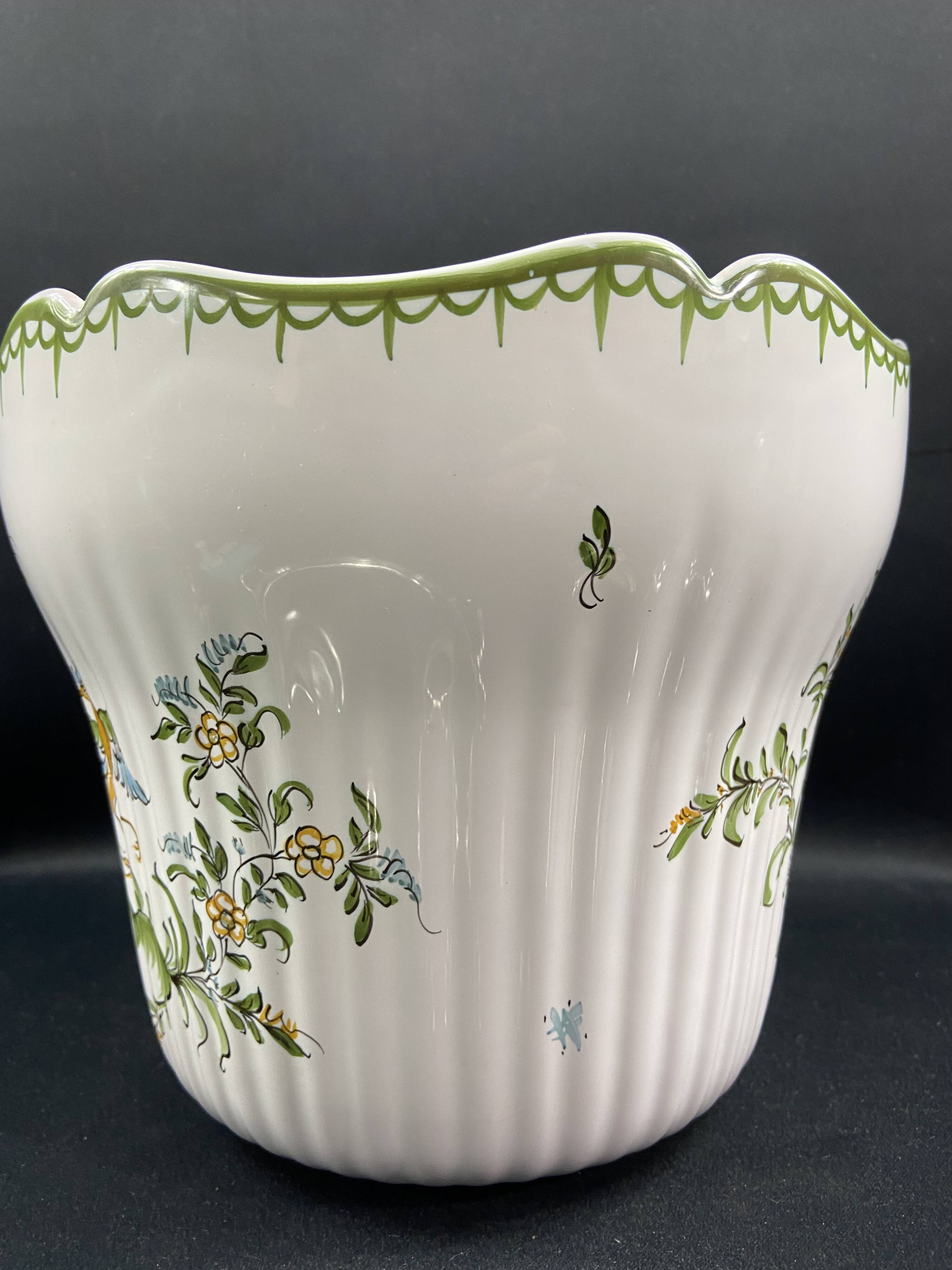 Moustiers earthenware flowerpot