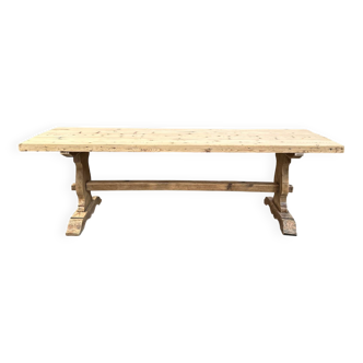 Monastery-style table in fir