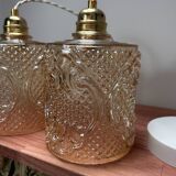 Lot de deux suspensions vintage en verre ambré