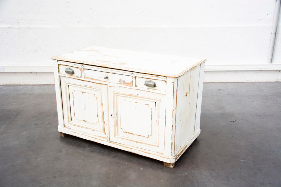 Small buffet of campaign