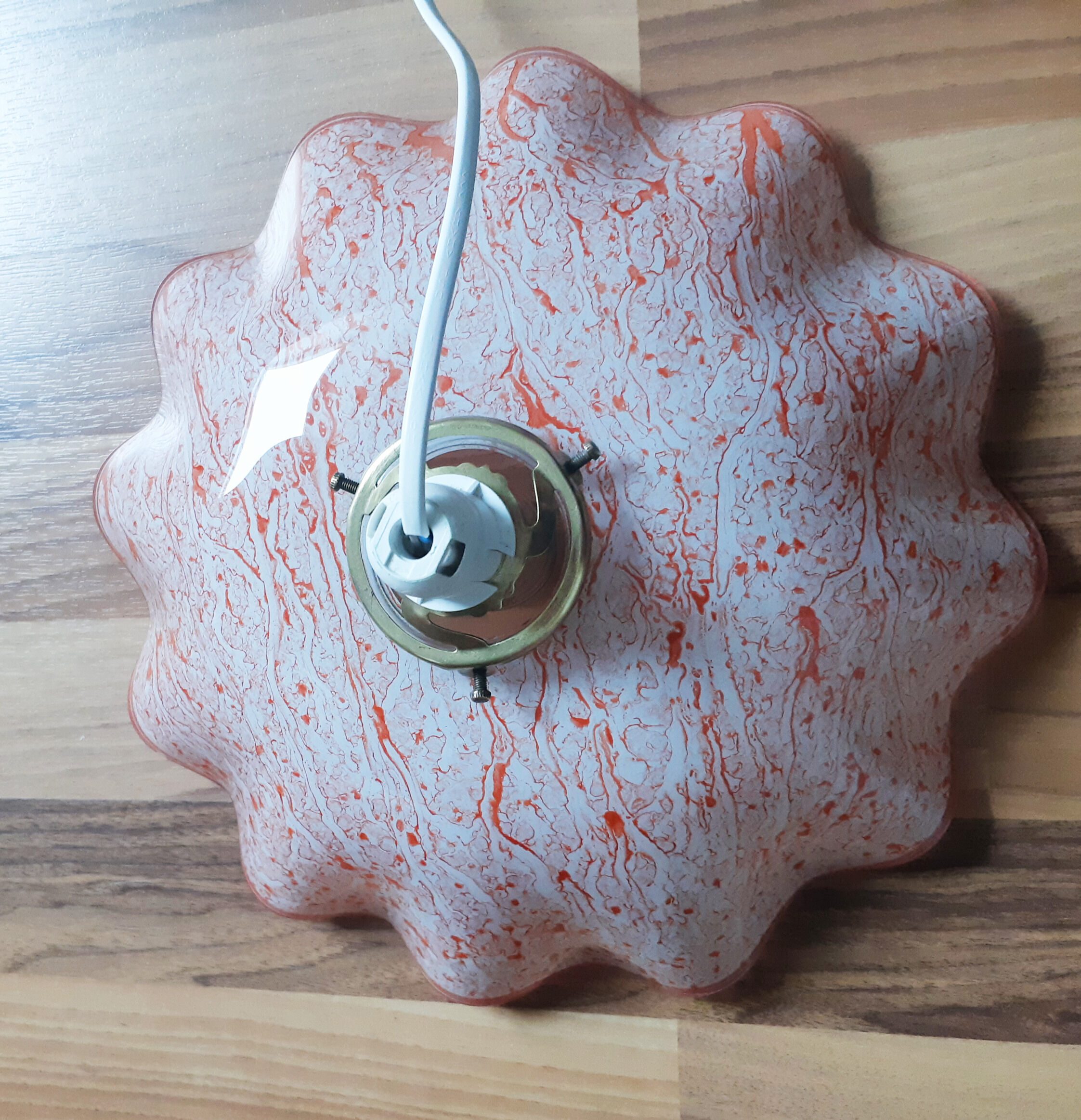 Red marbled pendant lamp