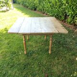 Square country-style drop-leaf table