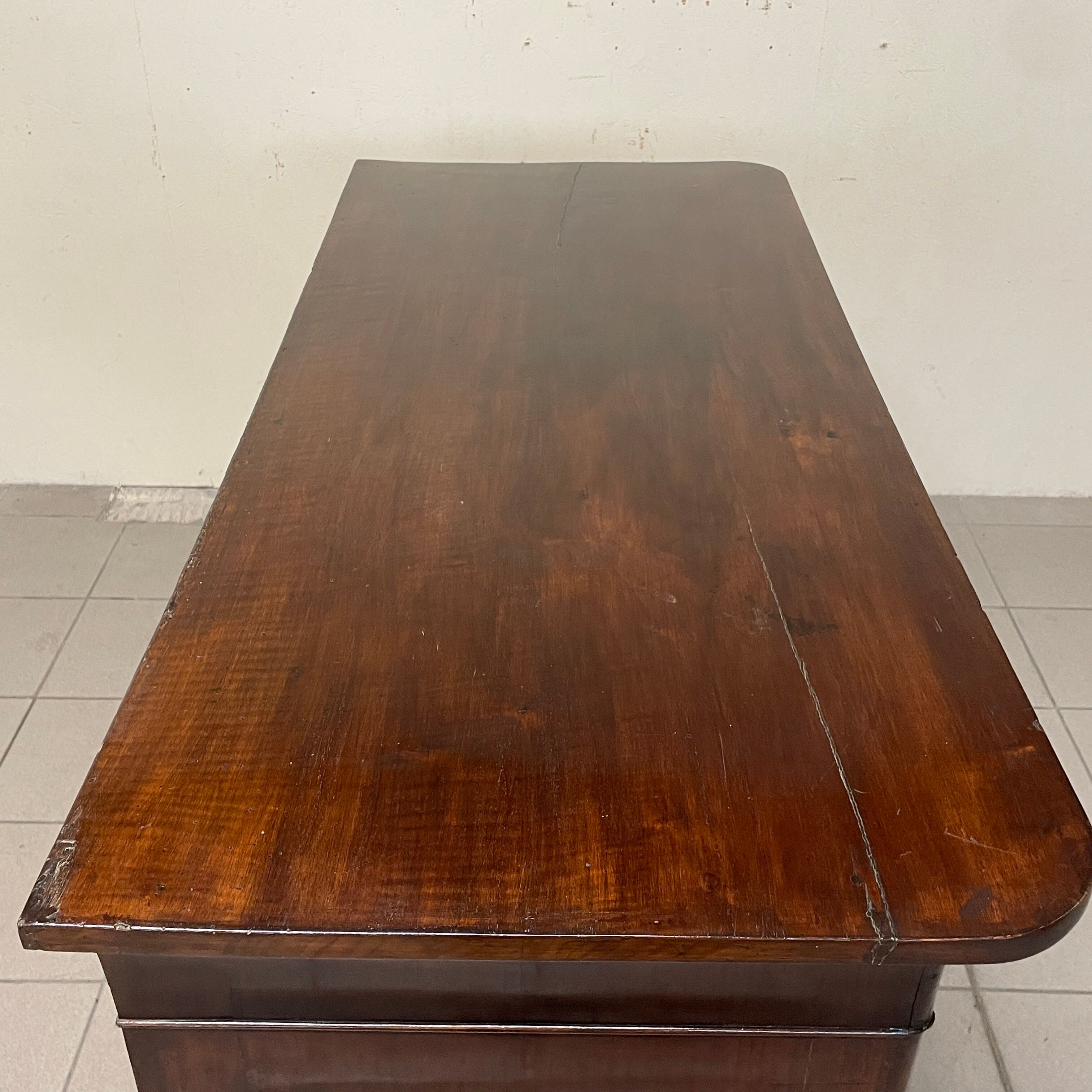Commode en bois vintage