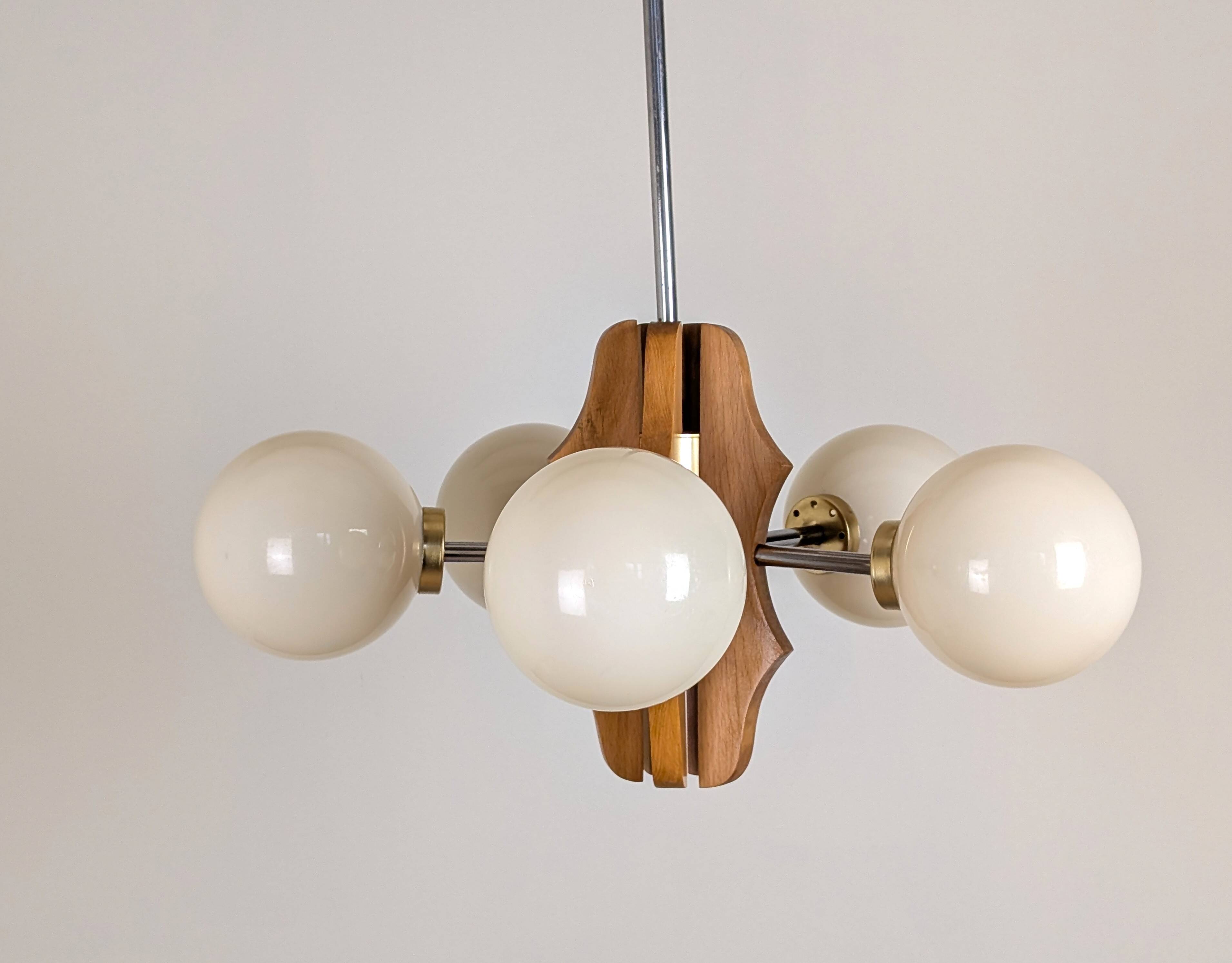 Lustre tchécoslovaque années 60