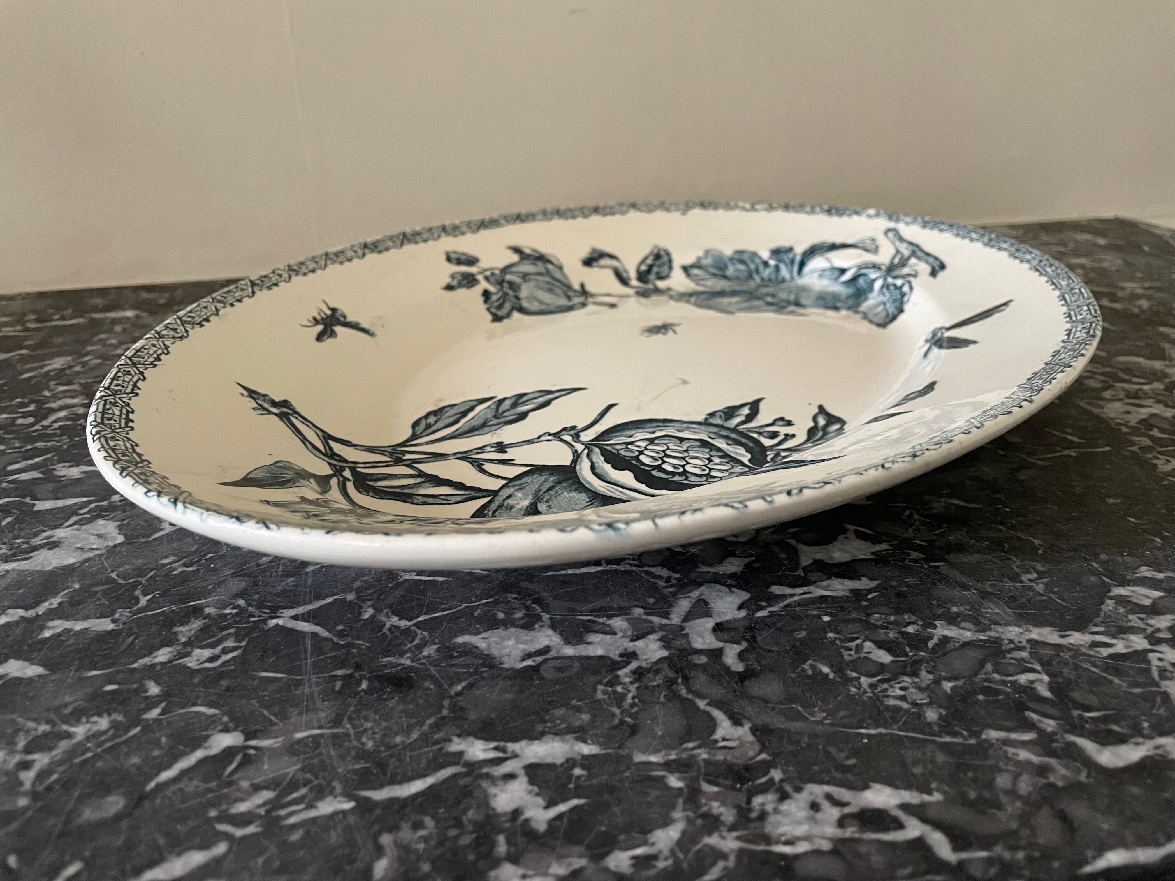 Iron earth serving dish