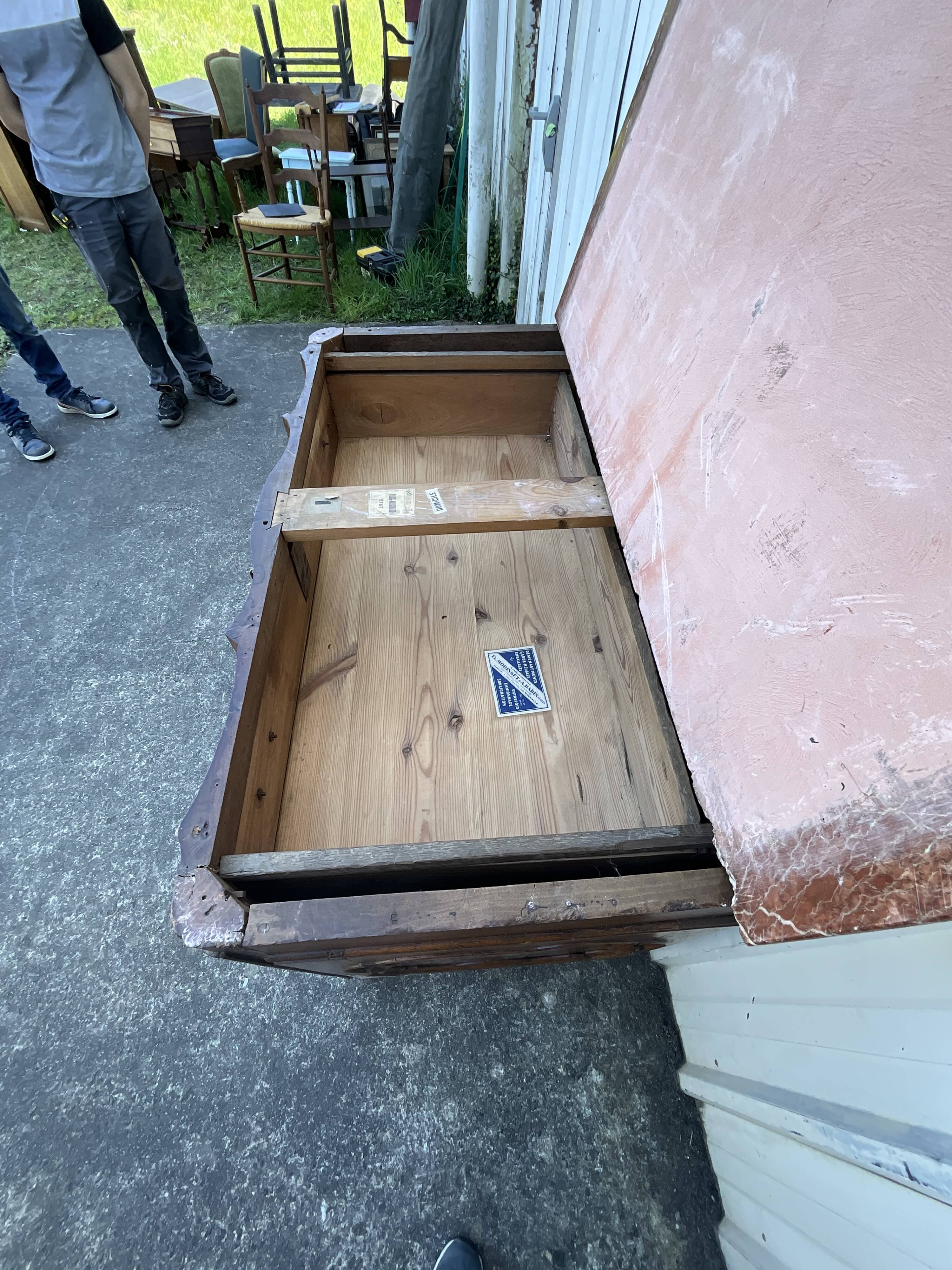 Louis XV Style Walnut Eel Chest of Drawers, Early 19th Century
