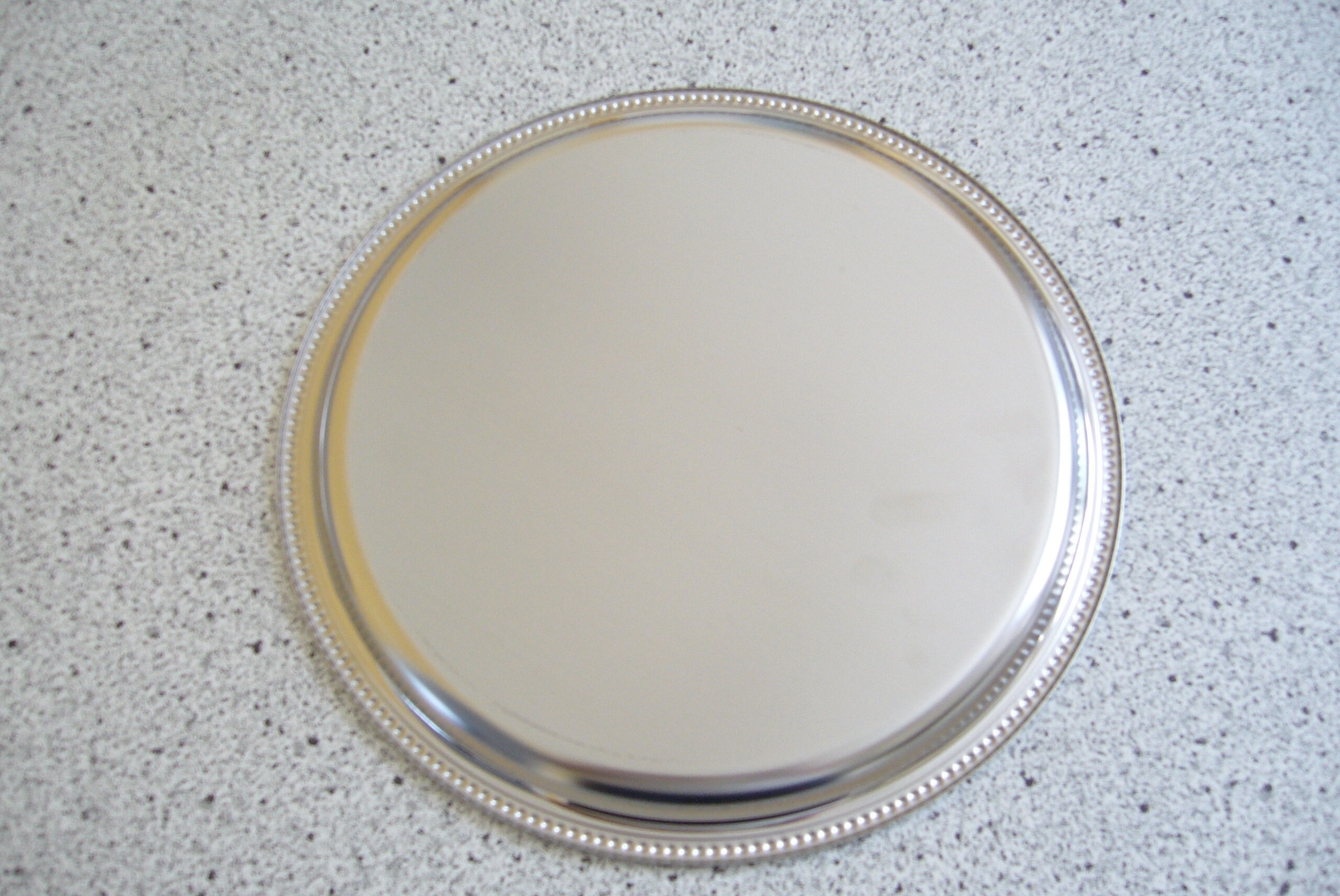 Presentation plate, cake shovel and 6 small spoons