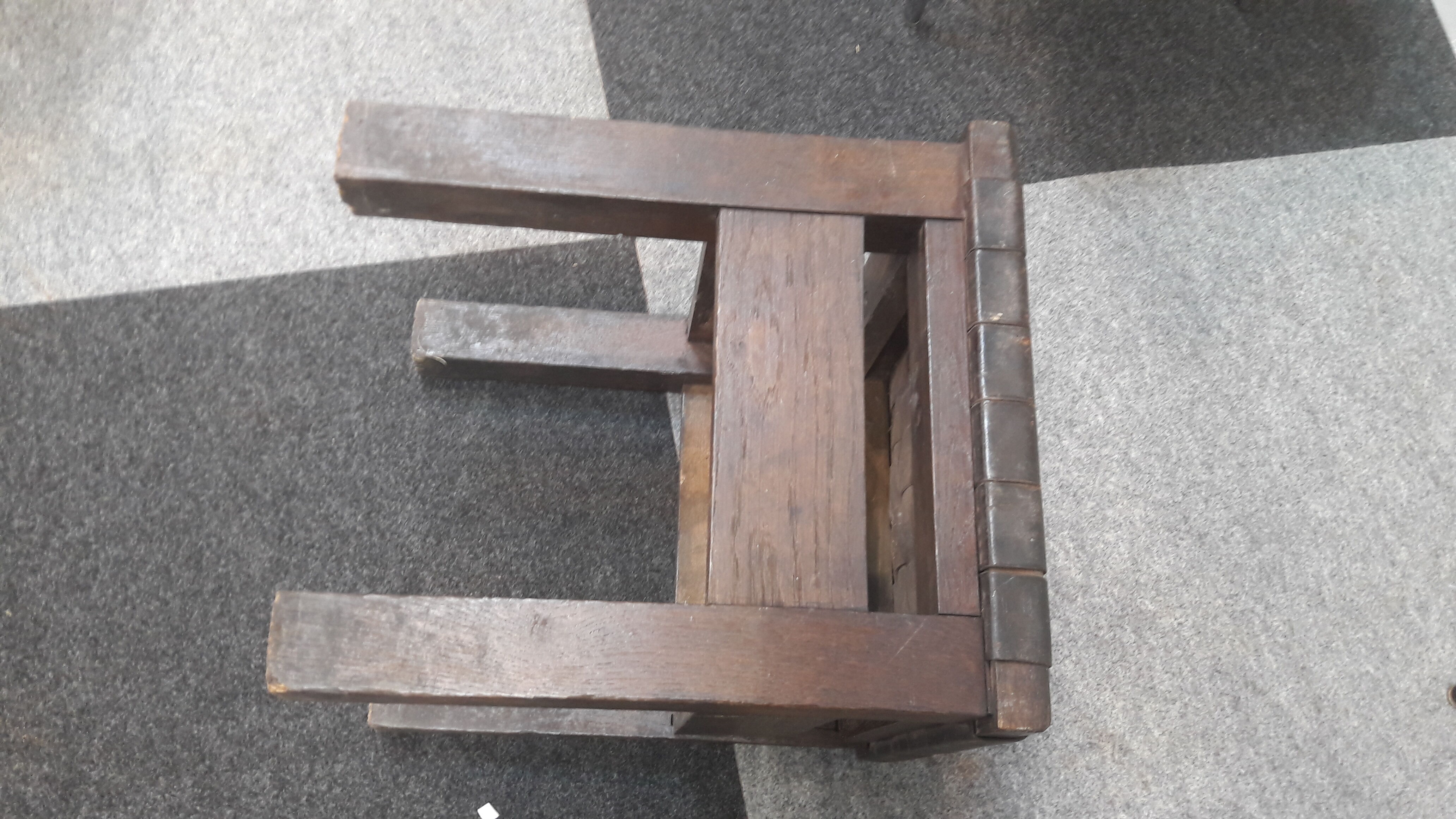 Paire tabourets ancien guichetier PTT