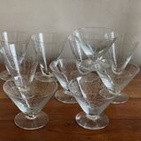 10 glasses with scroll decoration