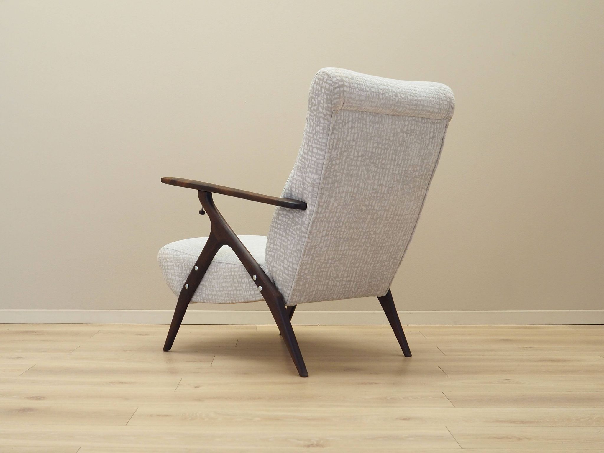 Beech armchair, Italian design, 1970s, production: Italy