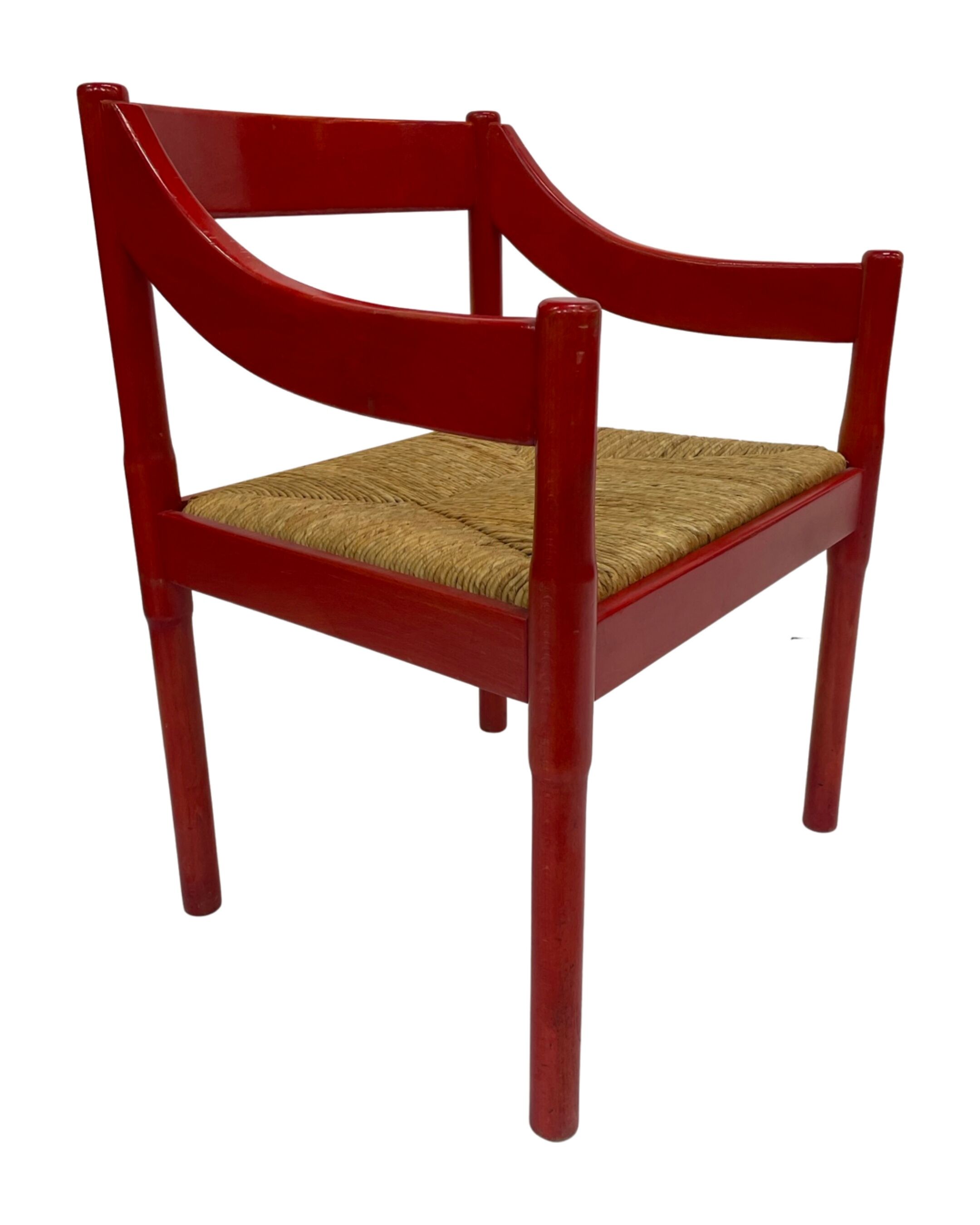 Fauteuil Carimate modèle 892 Vico Magistretti pour Cassina en rouge