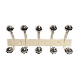 POrte Coats, design of the 70s. ball hooks