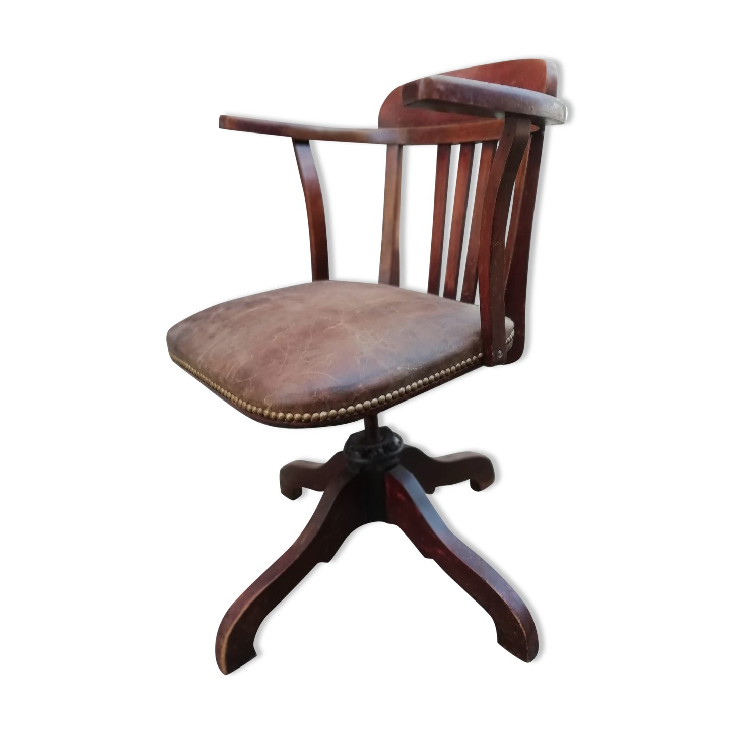 Swinging American armchair