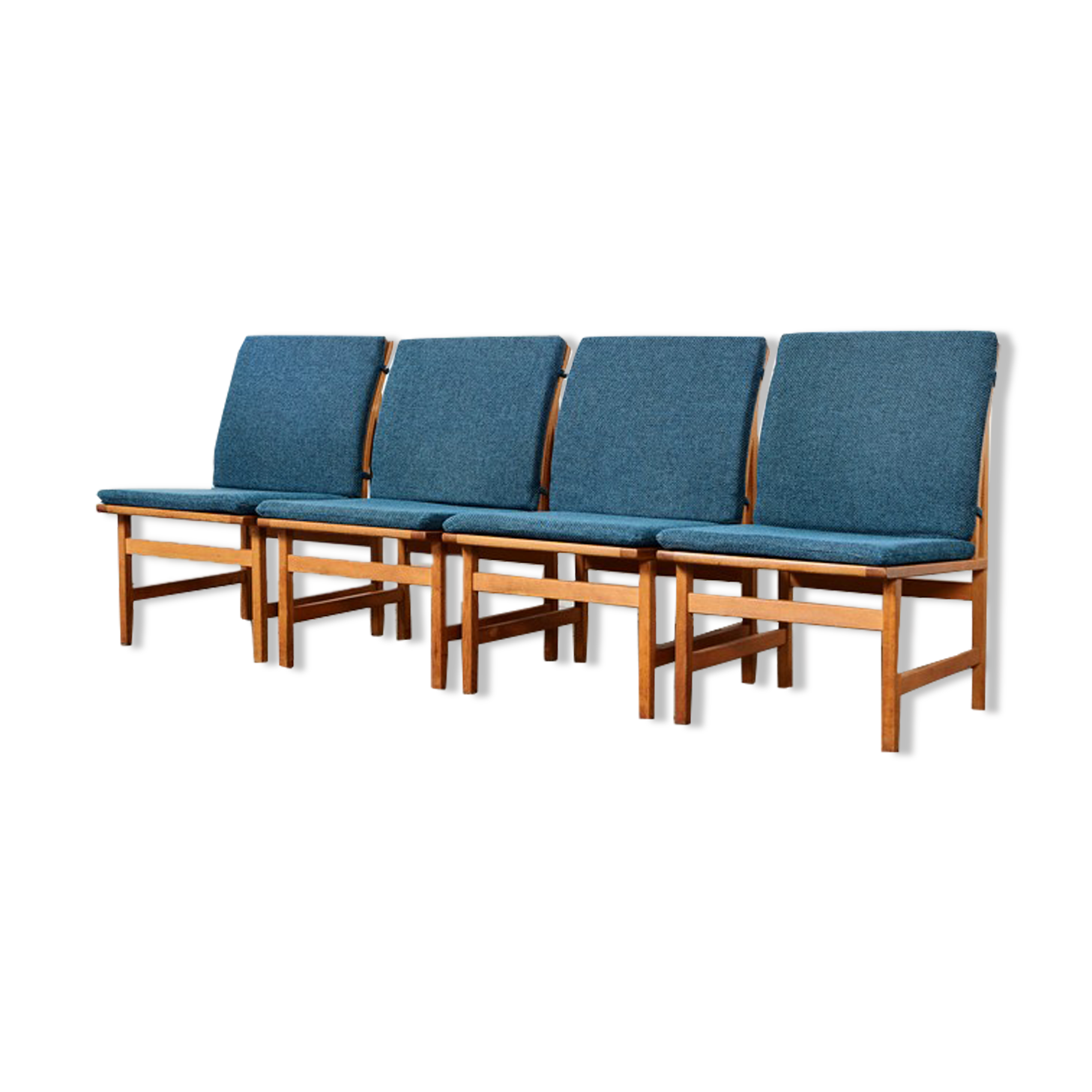 Set of 4 dining chairs model 3232 by Borge Mogensen for Fredericia Denmark 1958