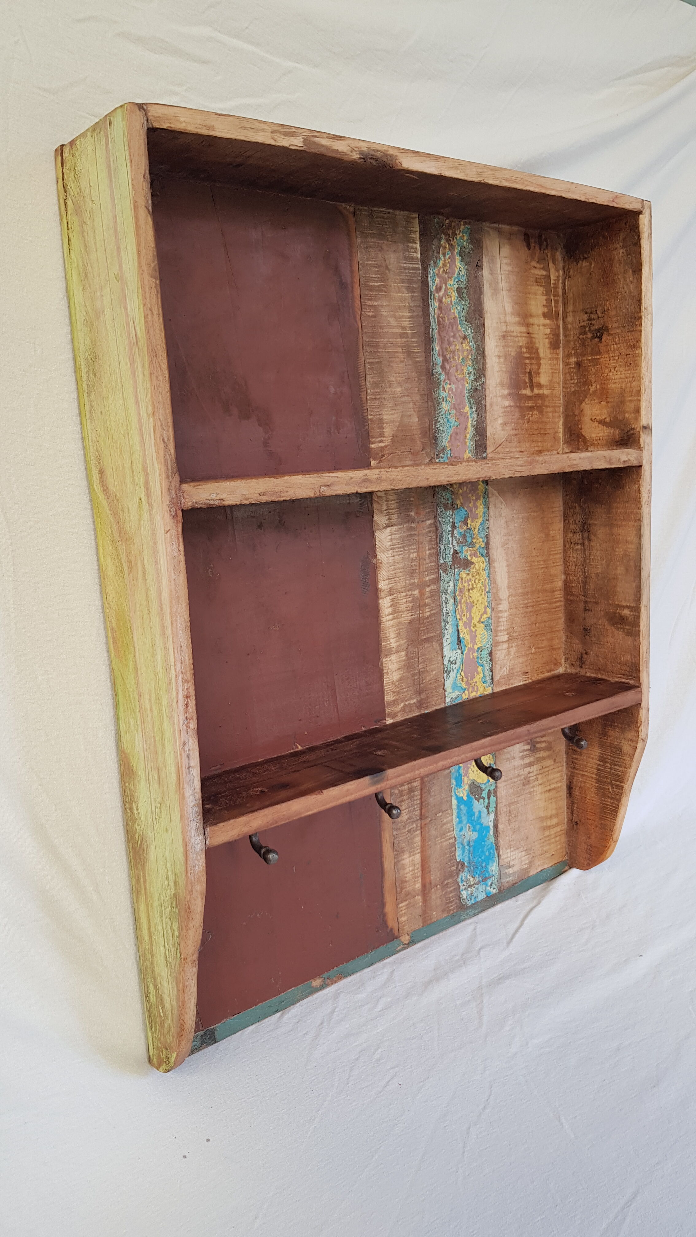 Wall shelf 3 shelves + 4 hooks cast iron in polychrome wood
