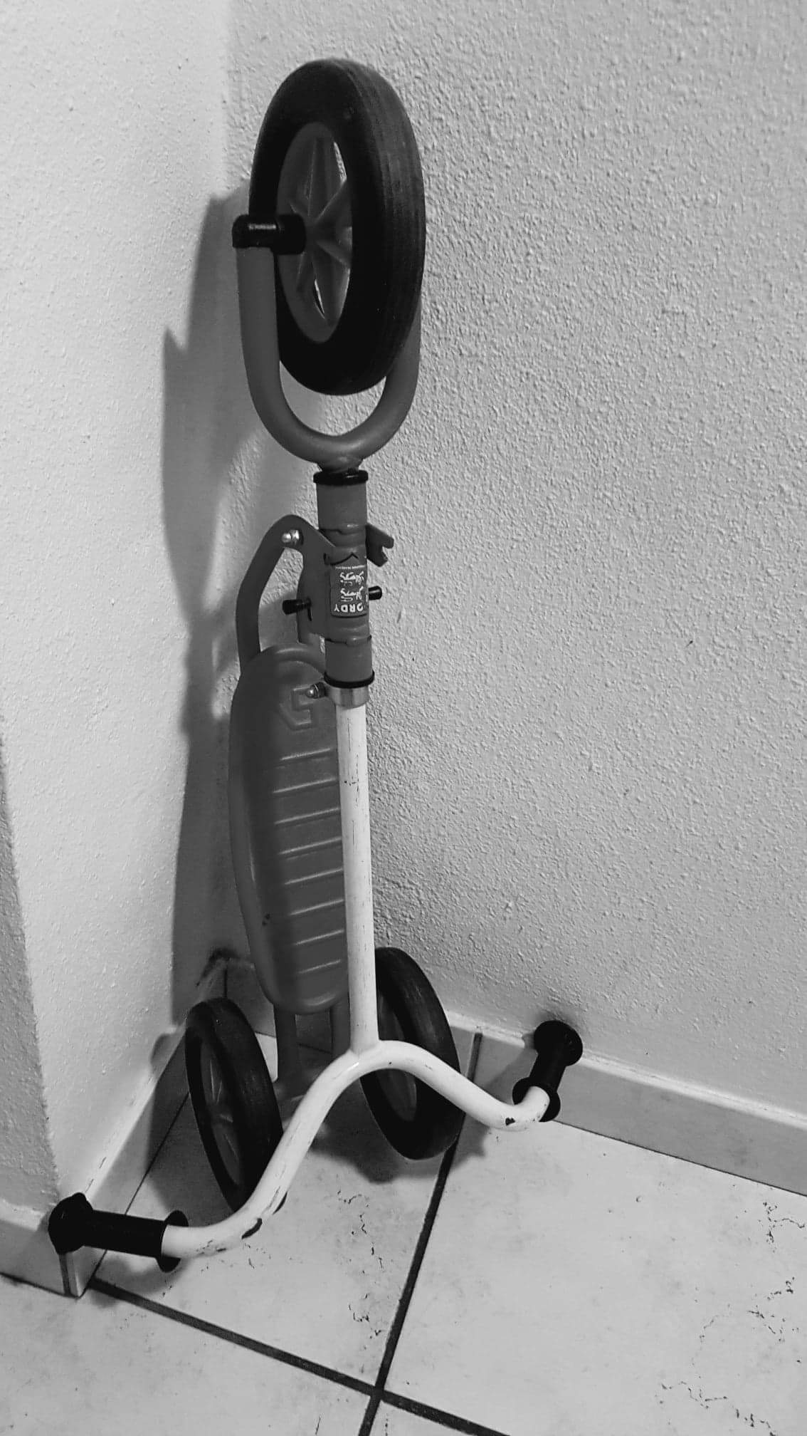 Trottinette pliable 3 roues Nordy rouge et blanche