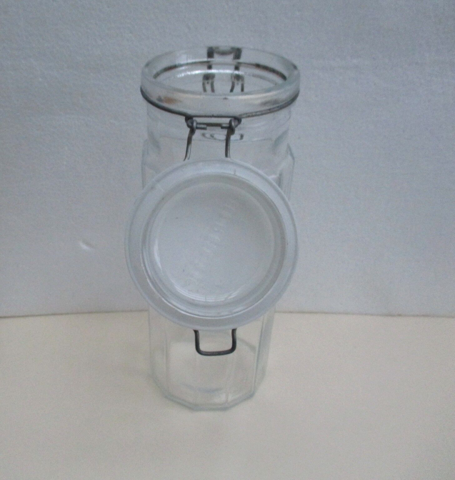 glass jar with vintage cut sides "hermetic"