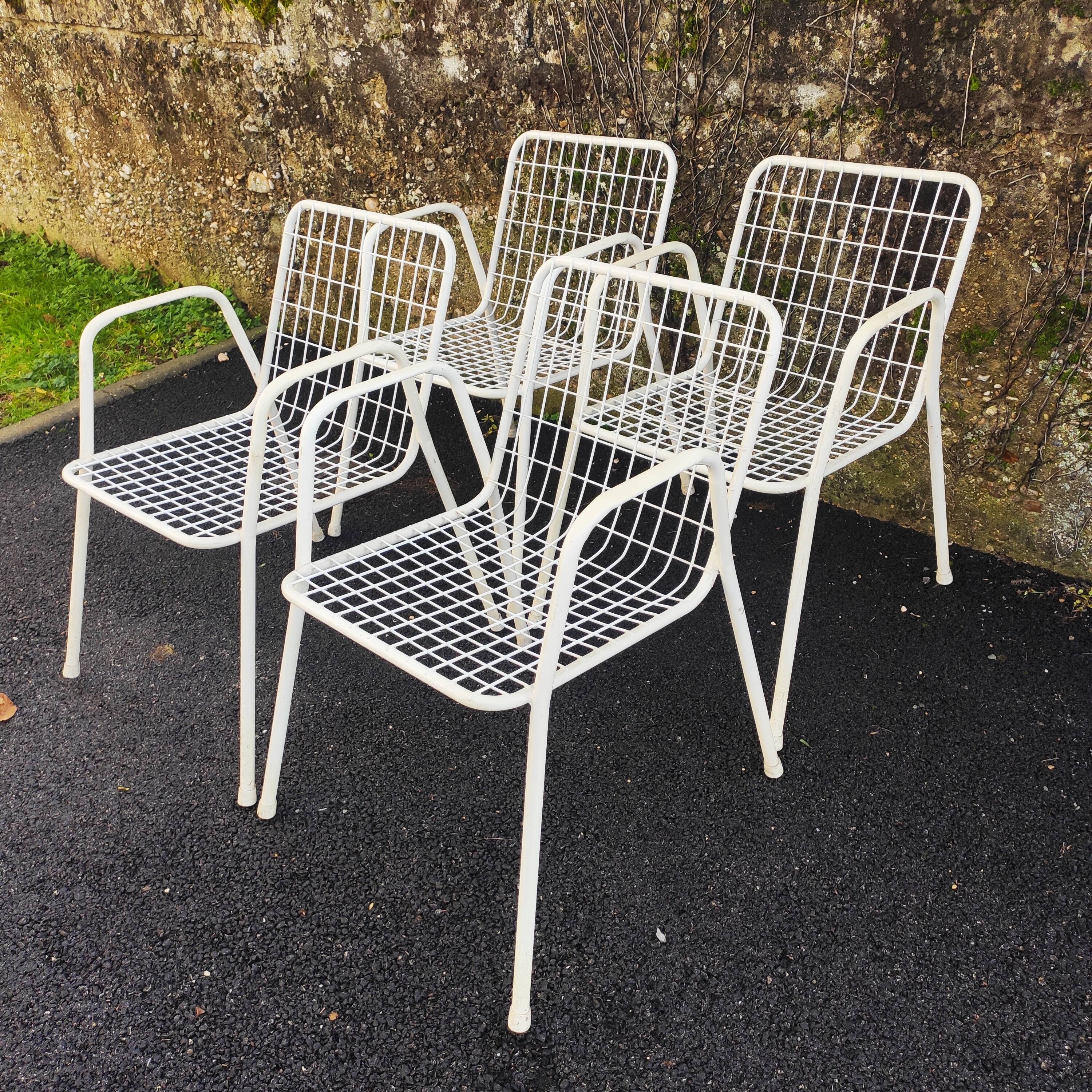 Armchairs with original cushions and Emu garden table model Rio 1966.